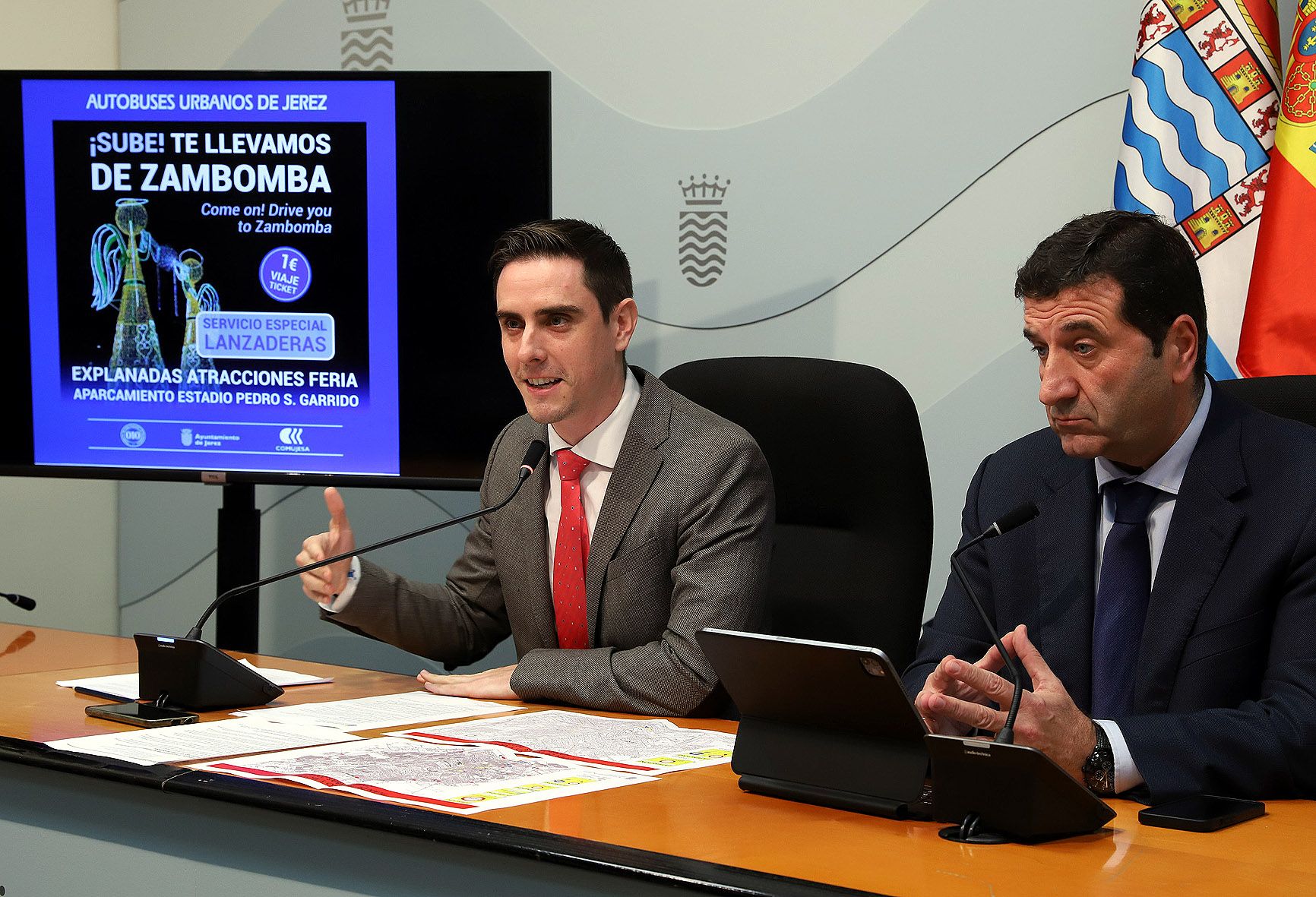Rueda de prensa de Jaime Espinar y José Ignacio Martínez para presentar el Plan Especial de Zambombas en Jerez.