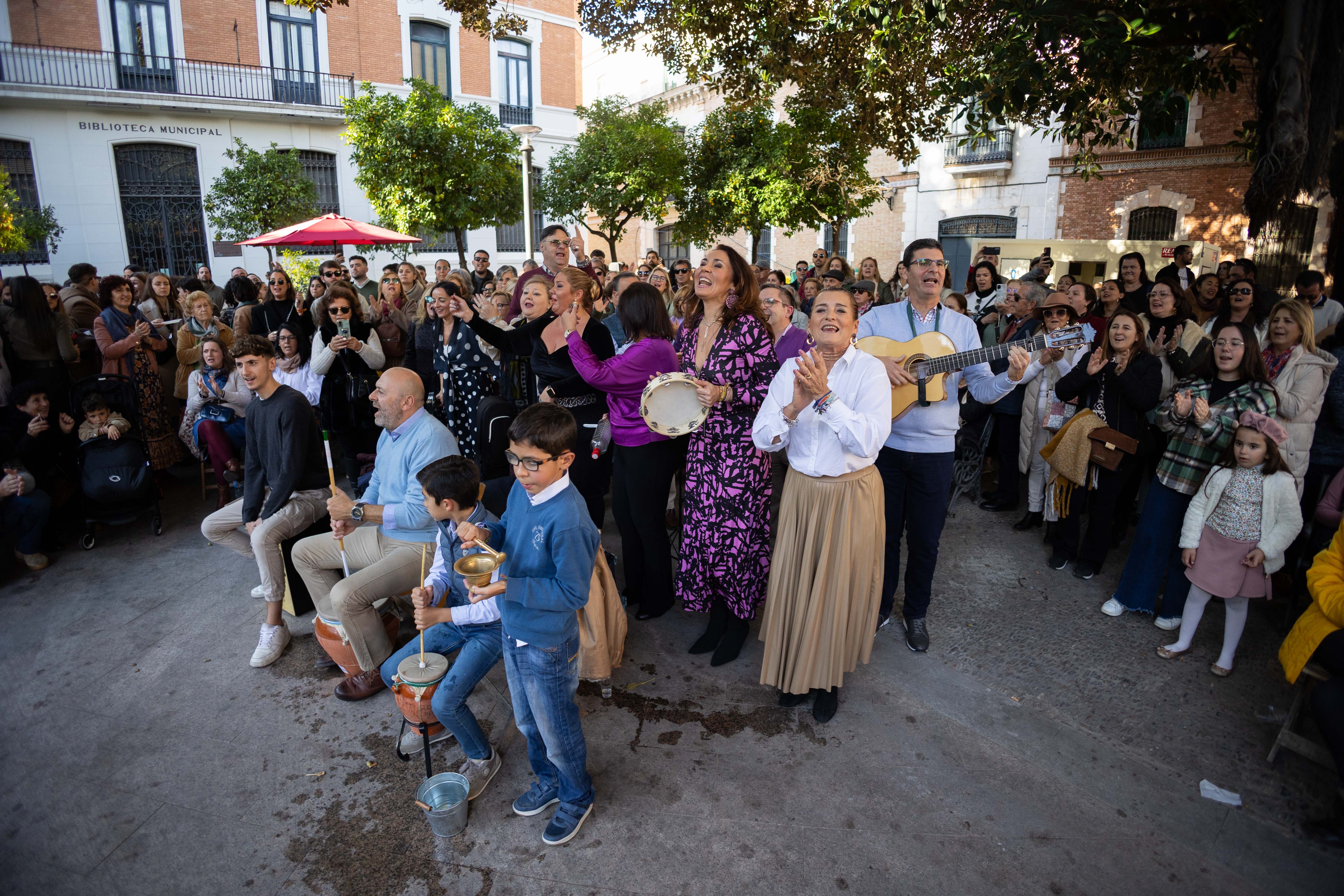 Zambomba del Cristo de la Sed en la Alameda del Banco