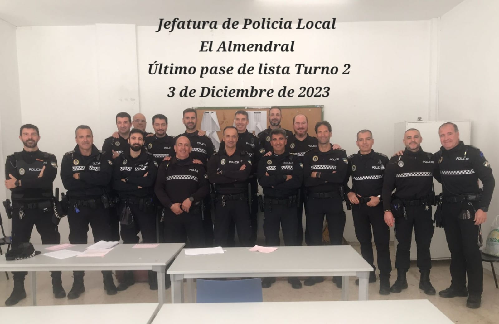 El último turno en la Jefatura de Policía Local de El Almendral.