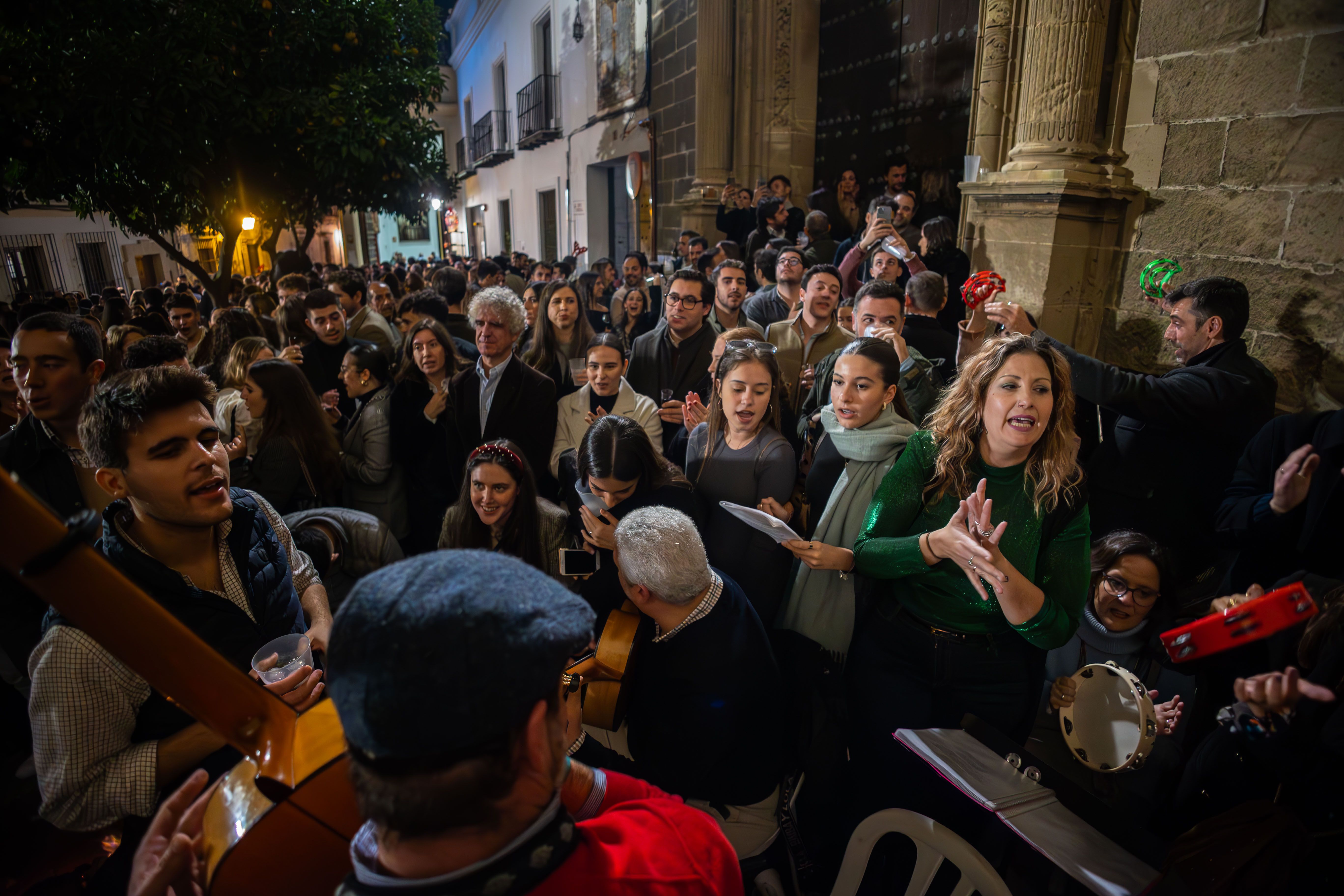 Jerez inundado por las Zambombas