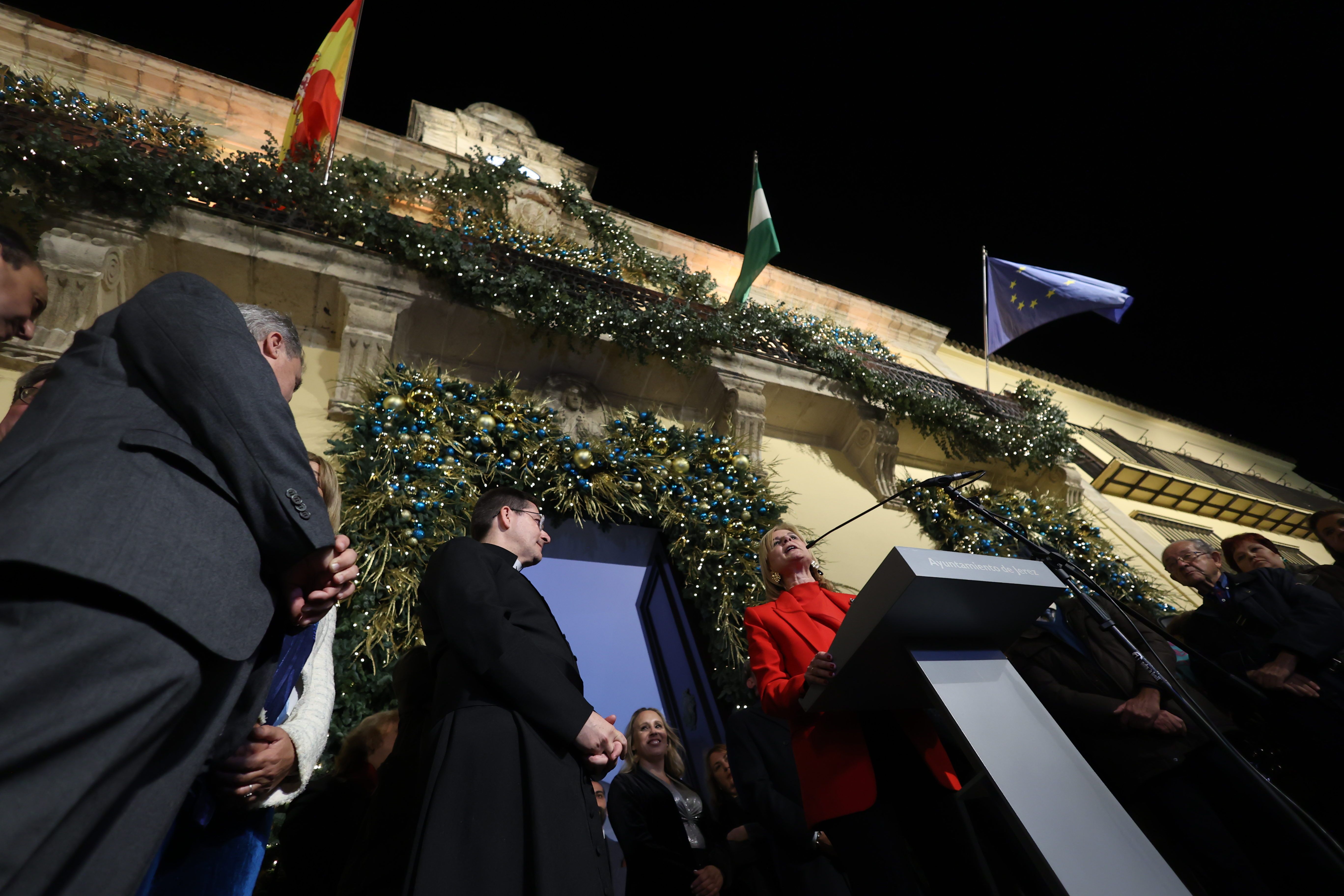 Inauguración de la decoración navideña del Ayuntamiento de Jerez.