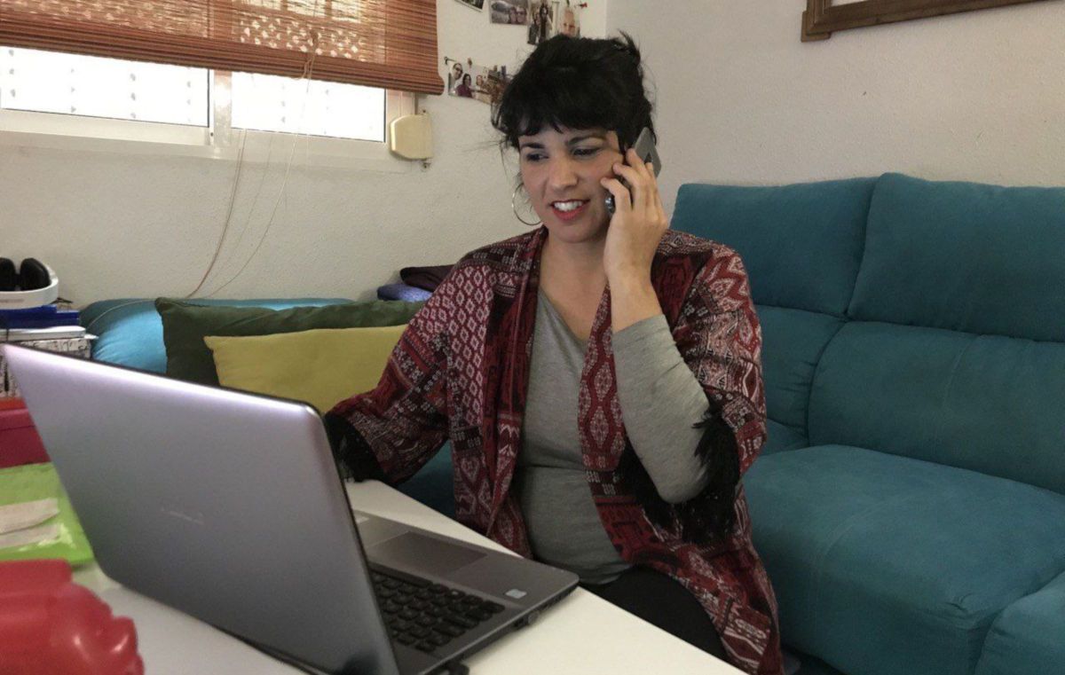 Teresa Rodríguez, teletrabajando en casa durante la pandemia.