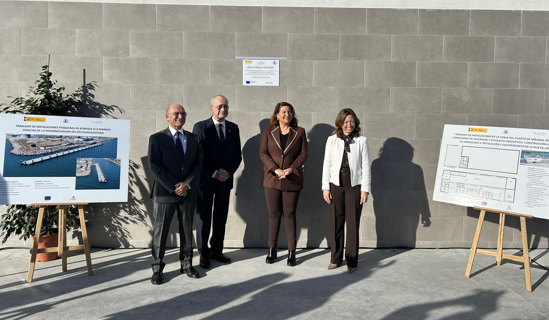 La consejera y autoridades durante la inauguración de las nuevas instalaciones. 