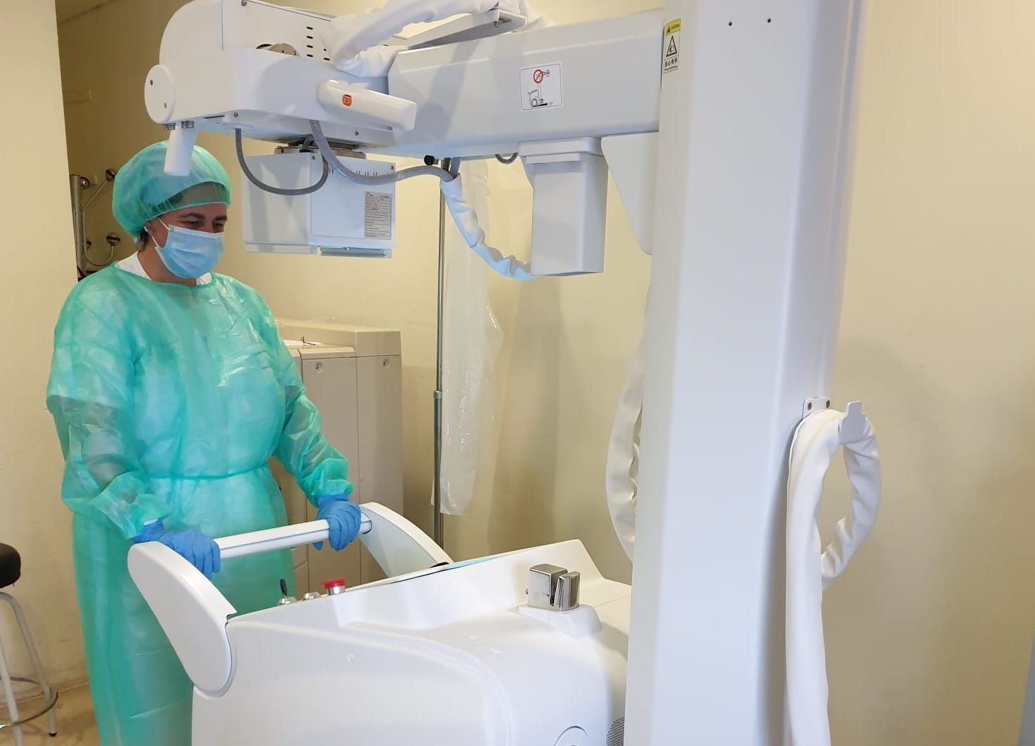 El nuevo equipo de radiología digital portátil del Hospital de Jerez.