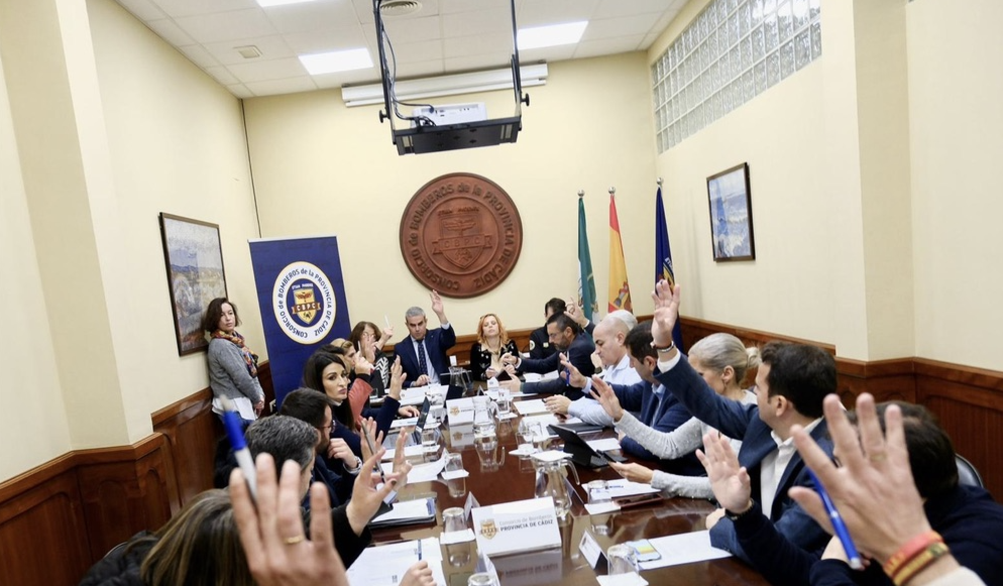 Un instante de la junta general del Consorcio de Bomberos. 