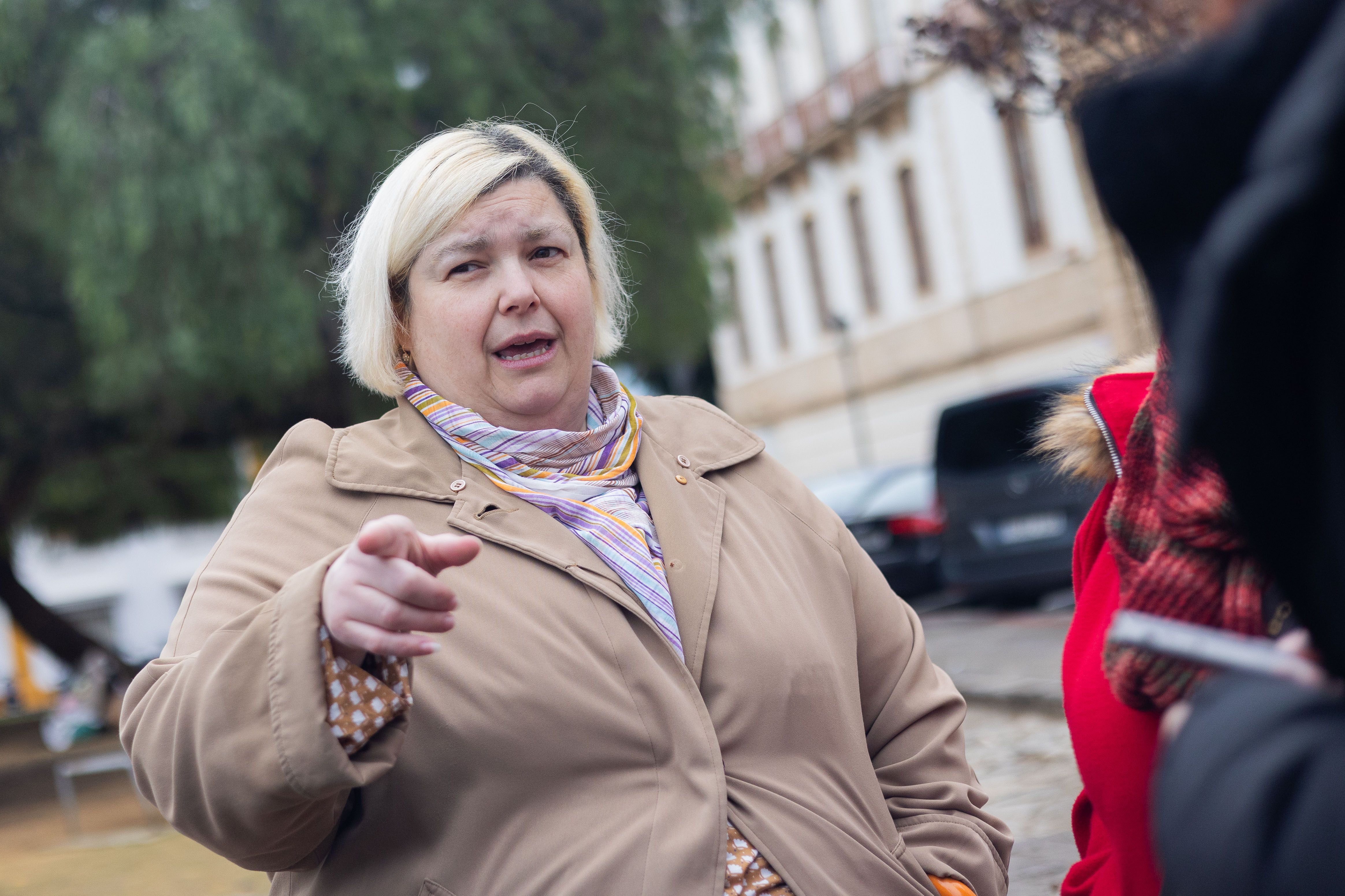 Inmaculada explica en qué consiste el taller.
