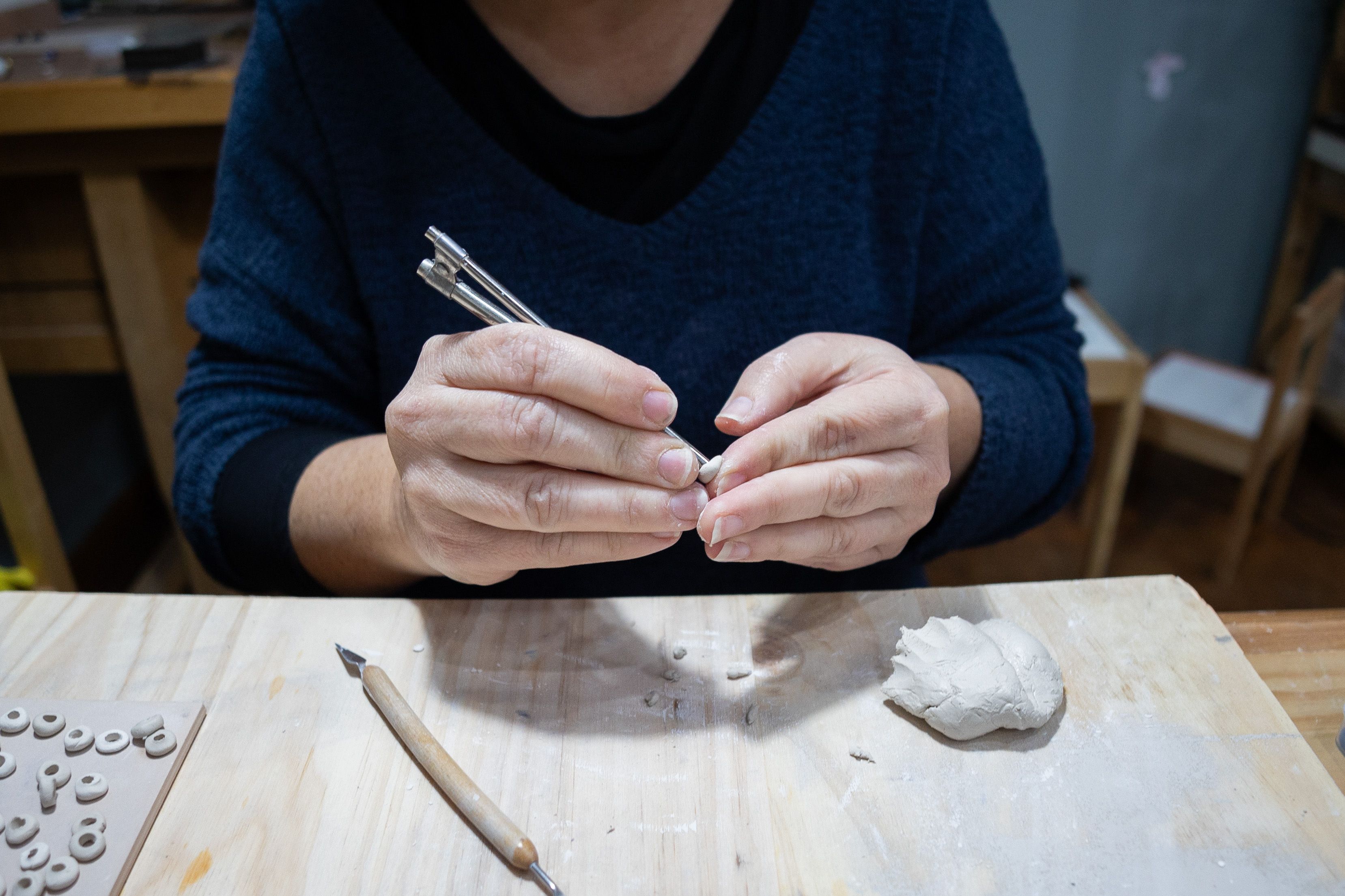 Las manos expertas de la jerezana Irene del Francisco. 