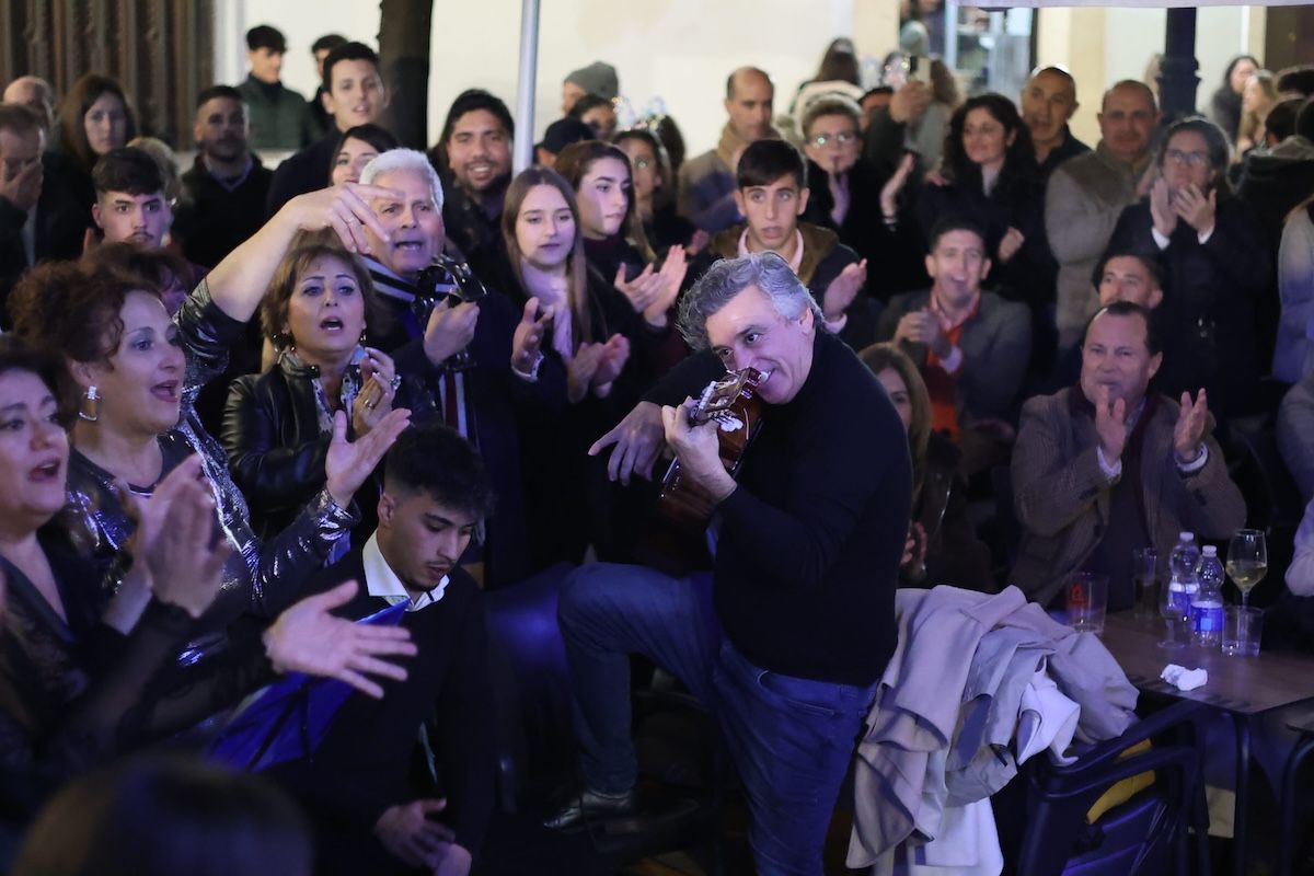 Zambomba de la hermandad de la Lanzada