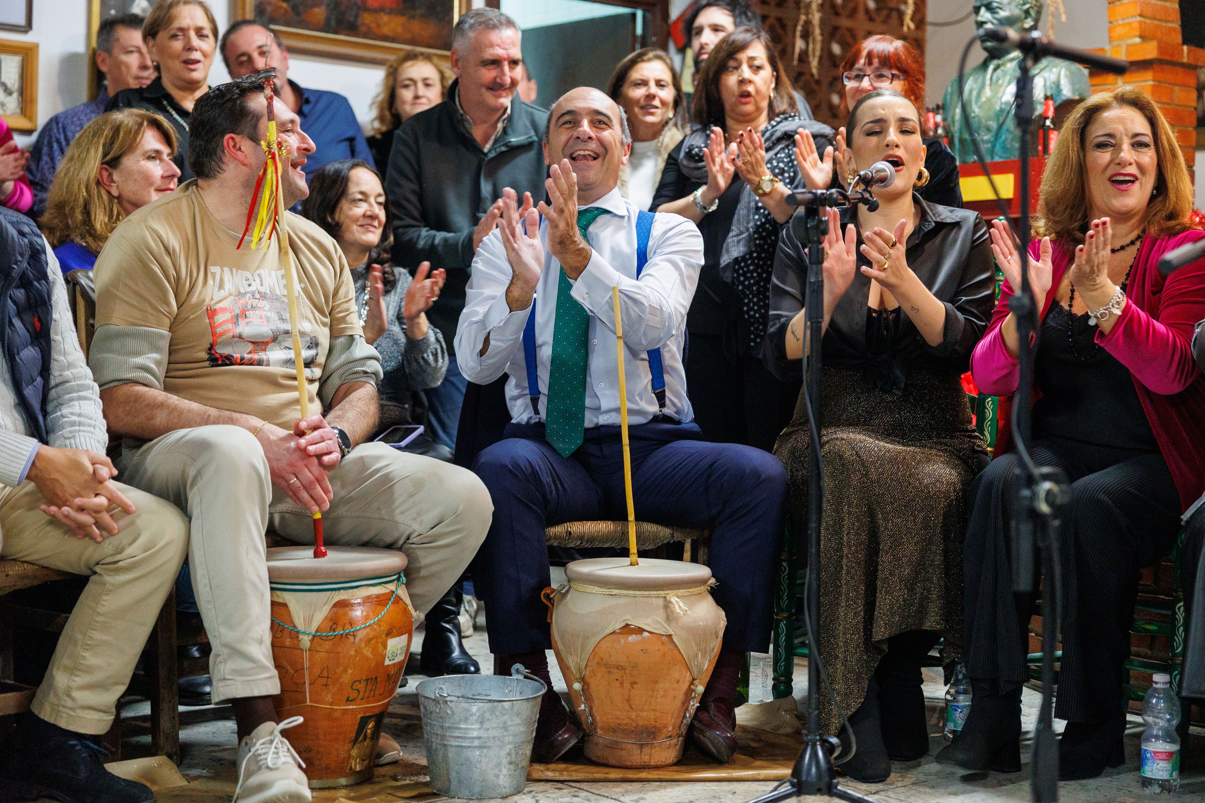 Zambomba en la Peña Flamenca Los Cernícalos celebrada el pasado fin de semana de diciembre.
