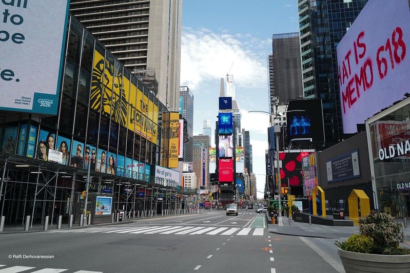 Time Square, el corazón de Manhattan, desierto, en días pasados. FOTO: Raffi DerHovanessian