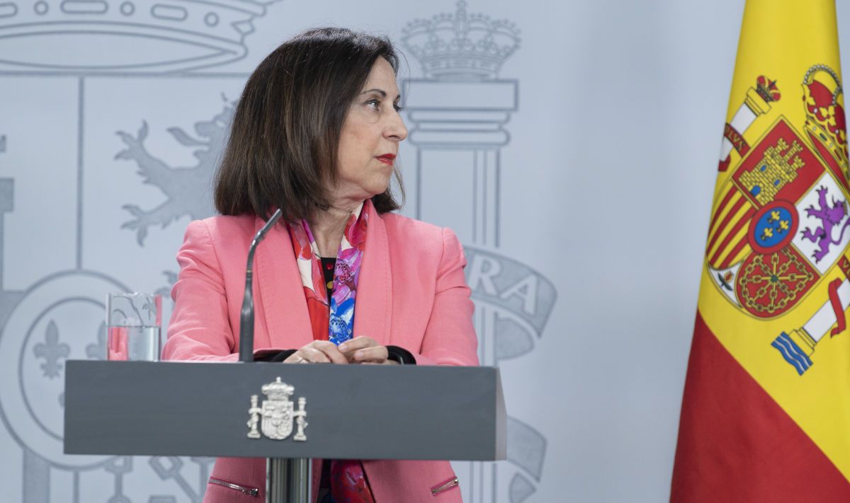 Margarita Robles, durante una rueda de prensa en la pandemia. FOTO: PSOE