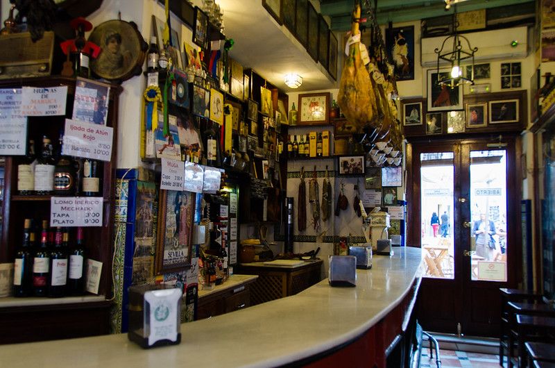 Interior de un bar de Sevilla, en una imagen de archivo. FOTO: SANDRA VALLAURE/FLICKR