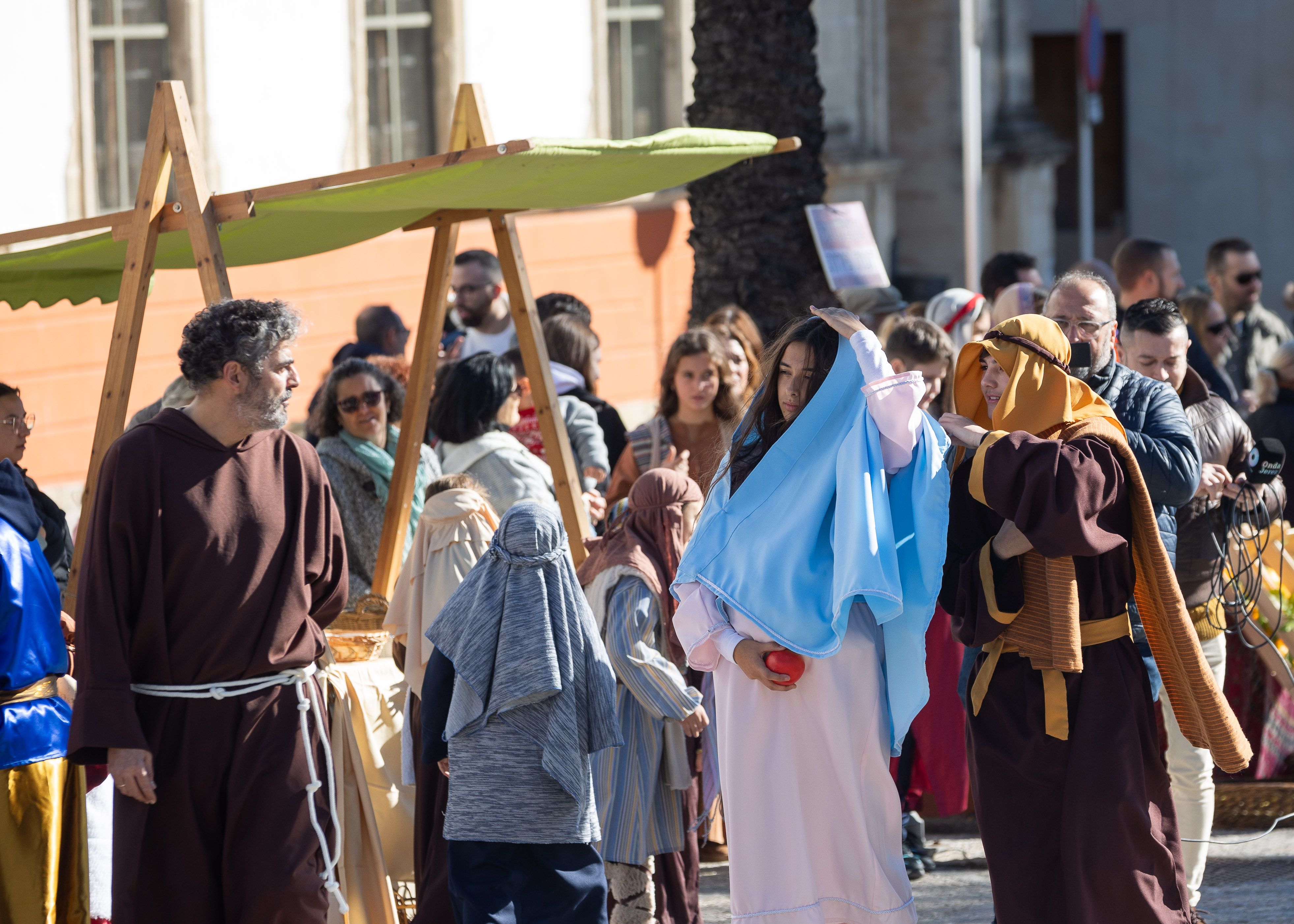 Un Belén viviente en pleno barrio de San Mateo