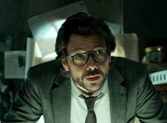 Álvaro Morte, en una escena de 'La casa de papel'. Álvaro Morte, en una escena de 'La casa de papel'.