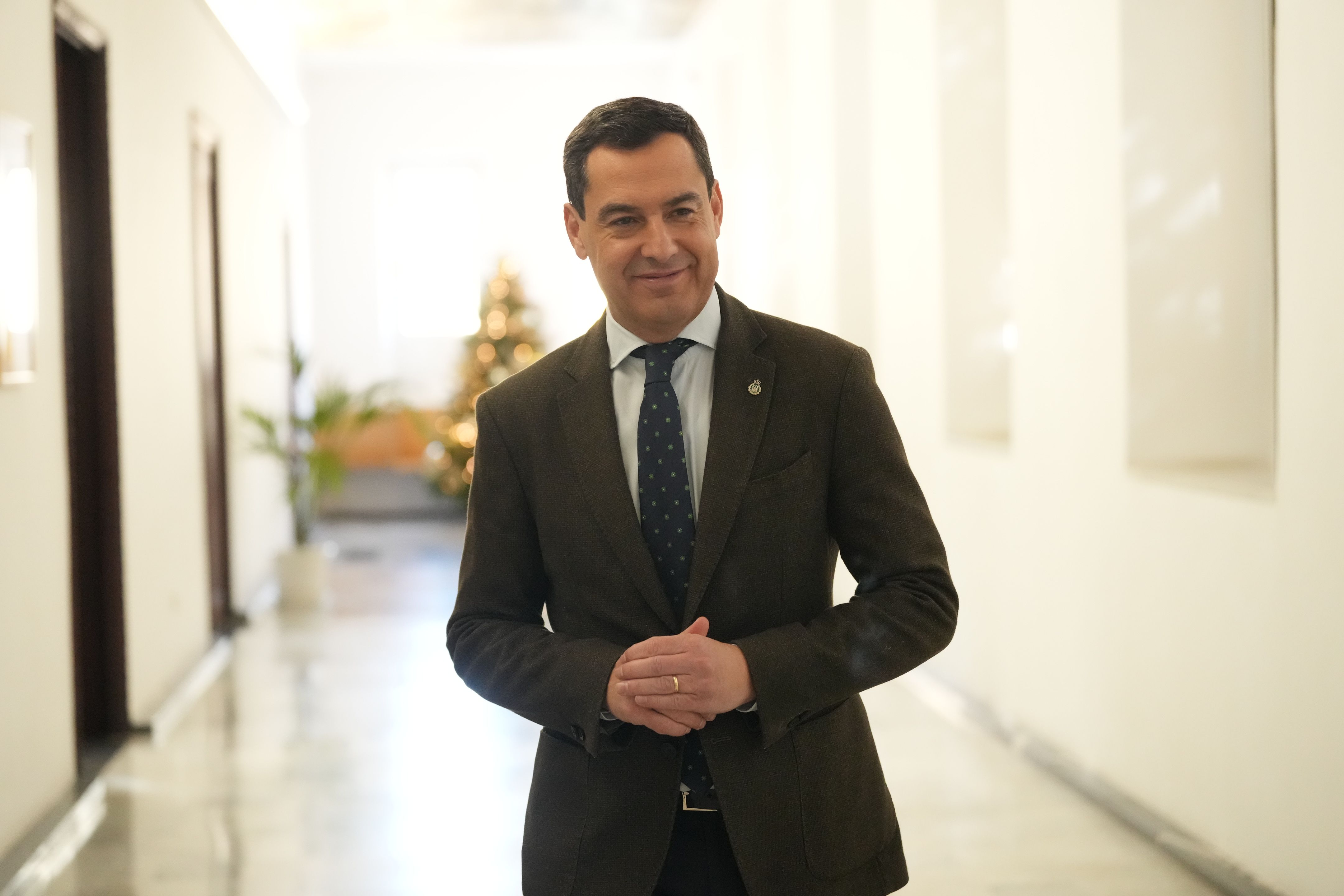 Juanma Moreno, presidente de la Junta, en el Consejo de Gobierno de este martes. Juanma Moreno, presidente de la Junta, en el Consejo de Gobierno de este martes.