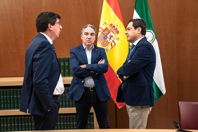 Marín, Bendodo y Moreno, reunidos este lunes. FOTO: JUNTA