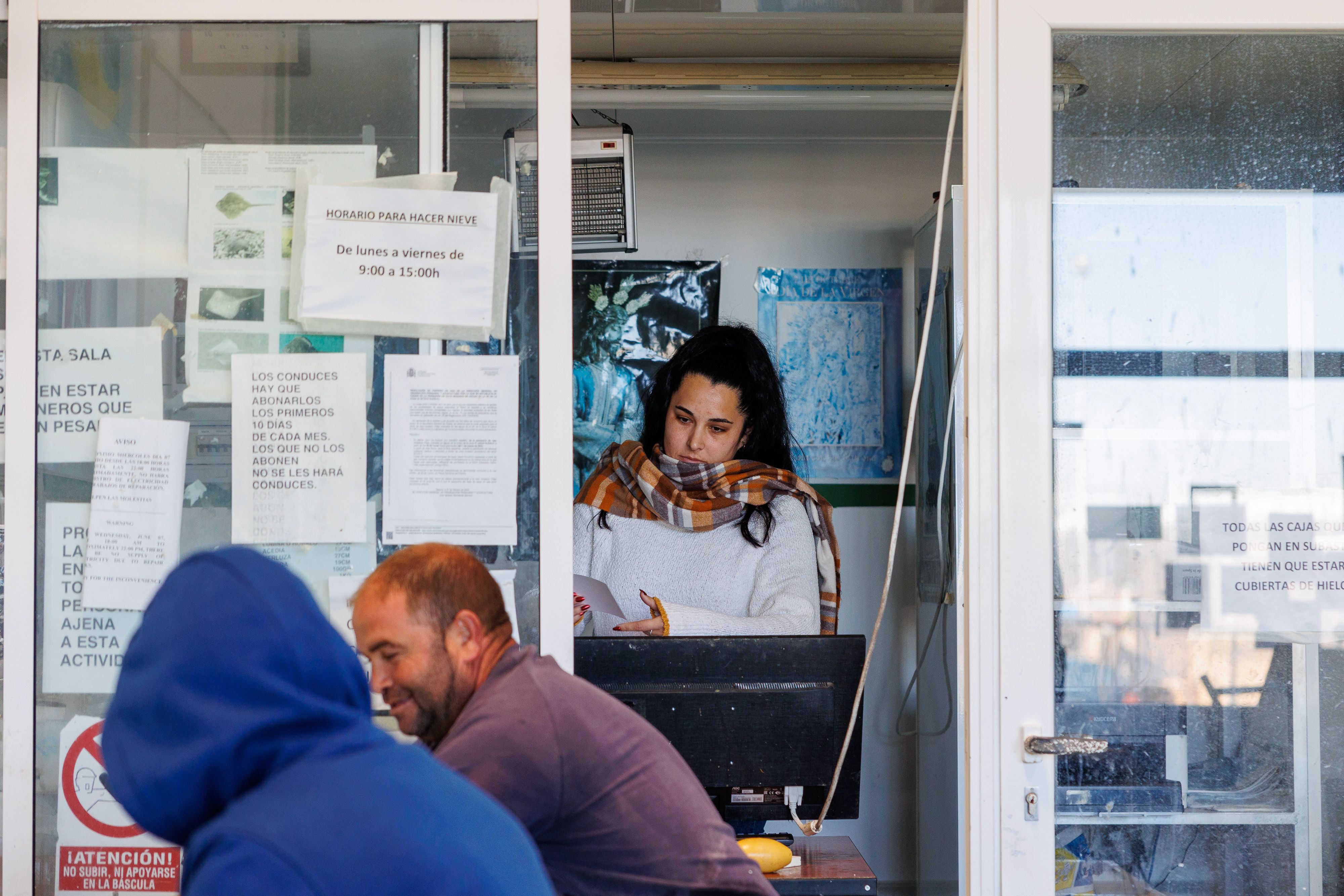 mujeres lonja chipiona 02