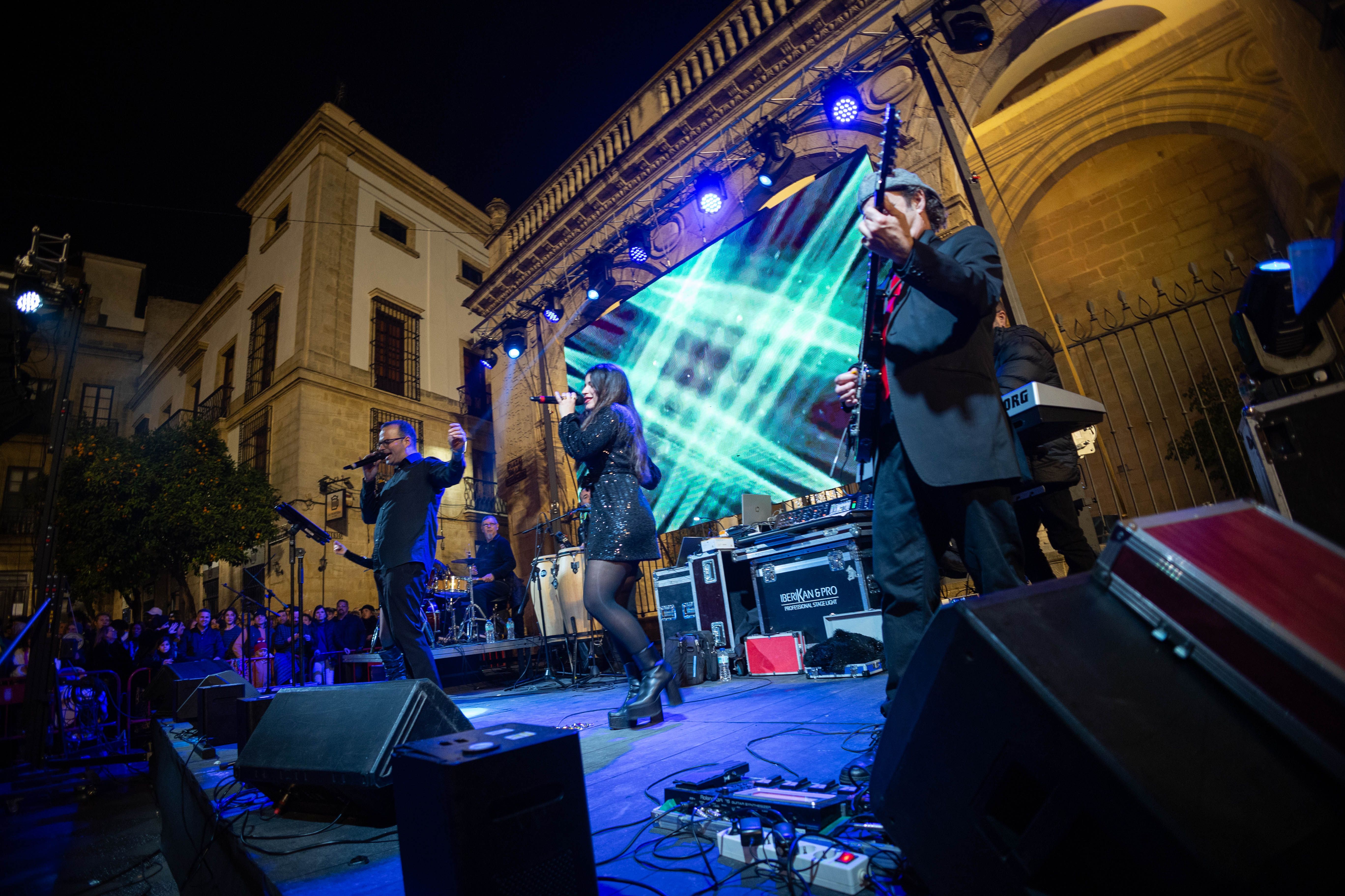 Las imágenes del centro de Jerez tras las campanadas