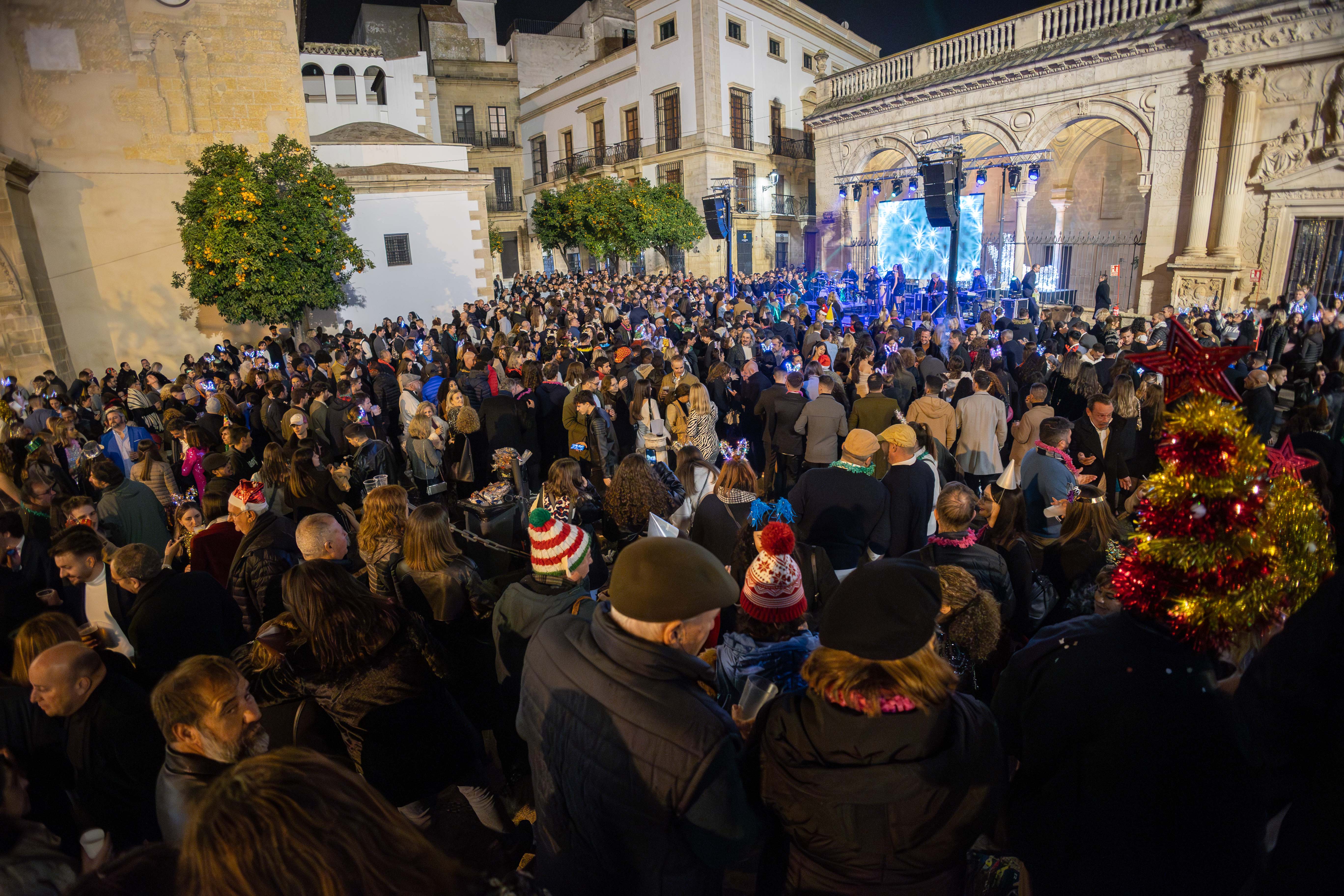 Las imágenes del centro de Jerez tras las campanadas