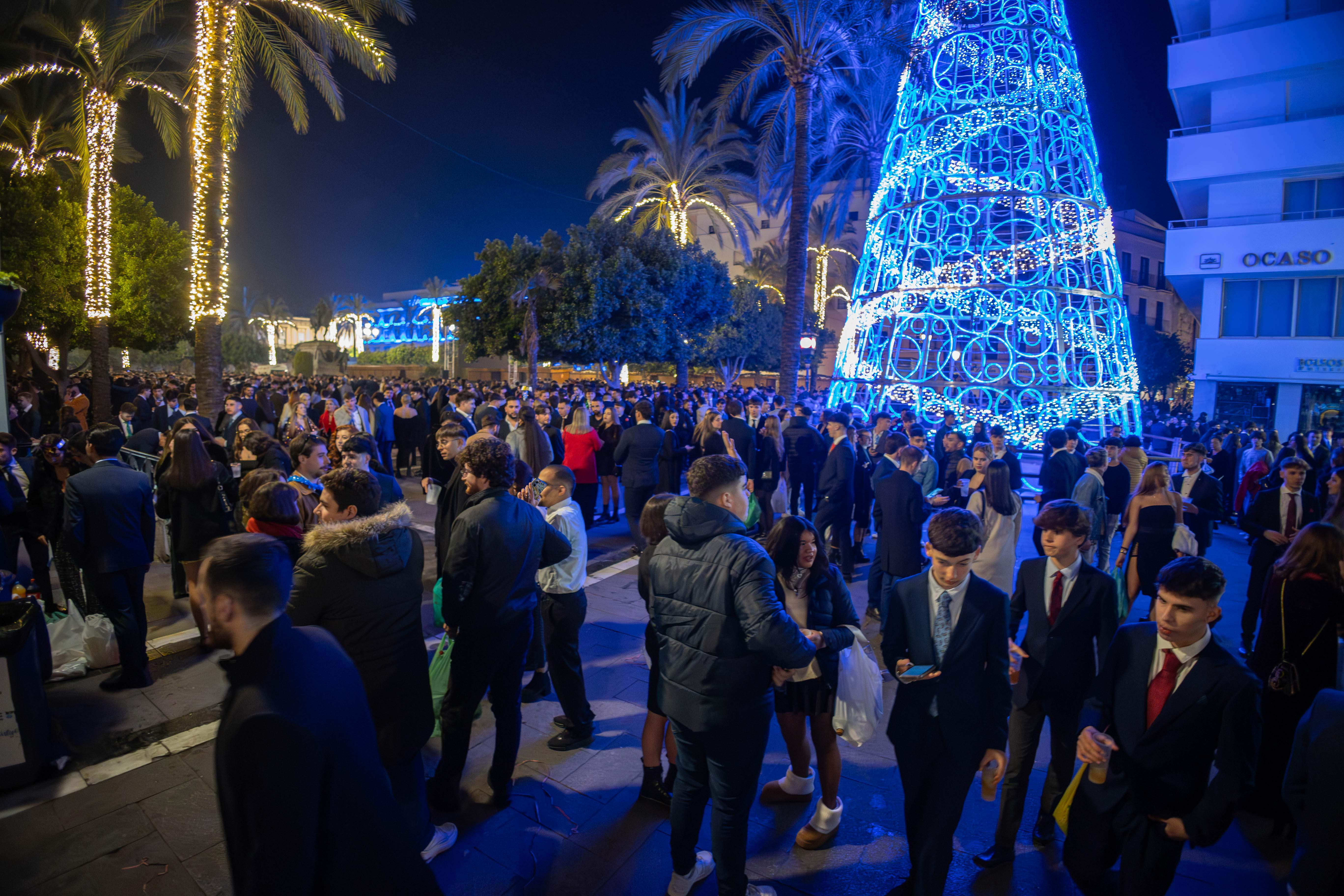 Las imágenes del centro de Jerez tras las campanadas