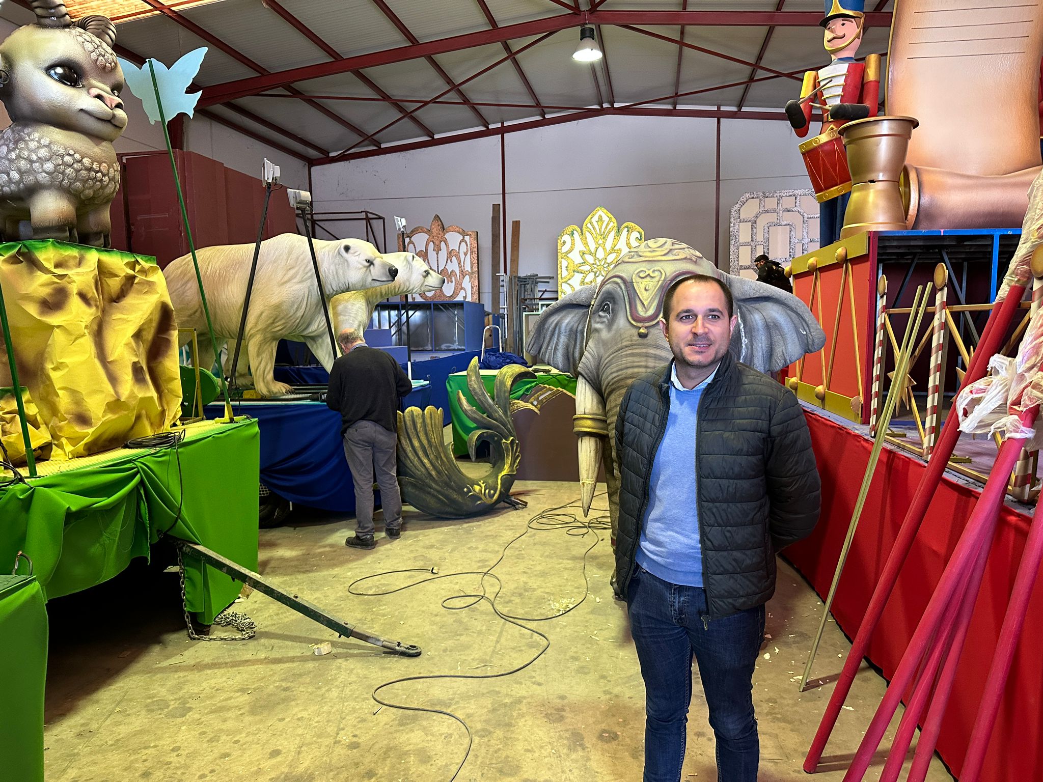 Las carrozas de la cabalgata de Reyes Magos de Sanlúcar.