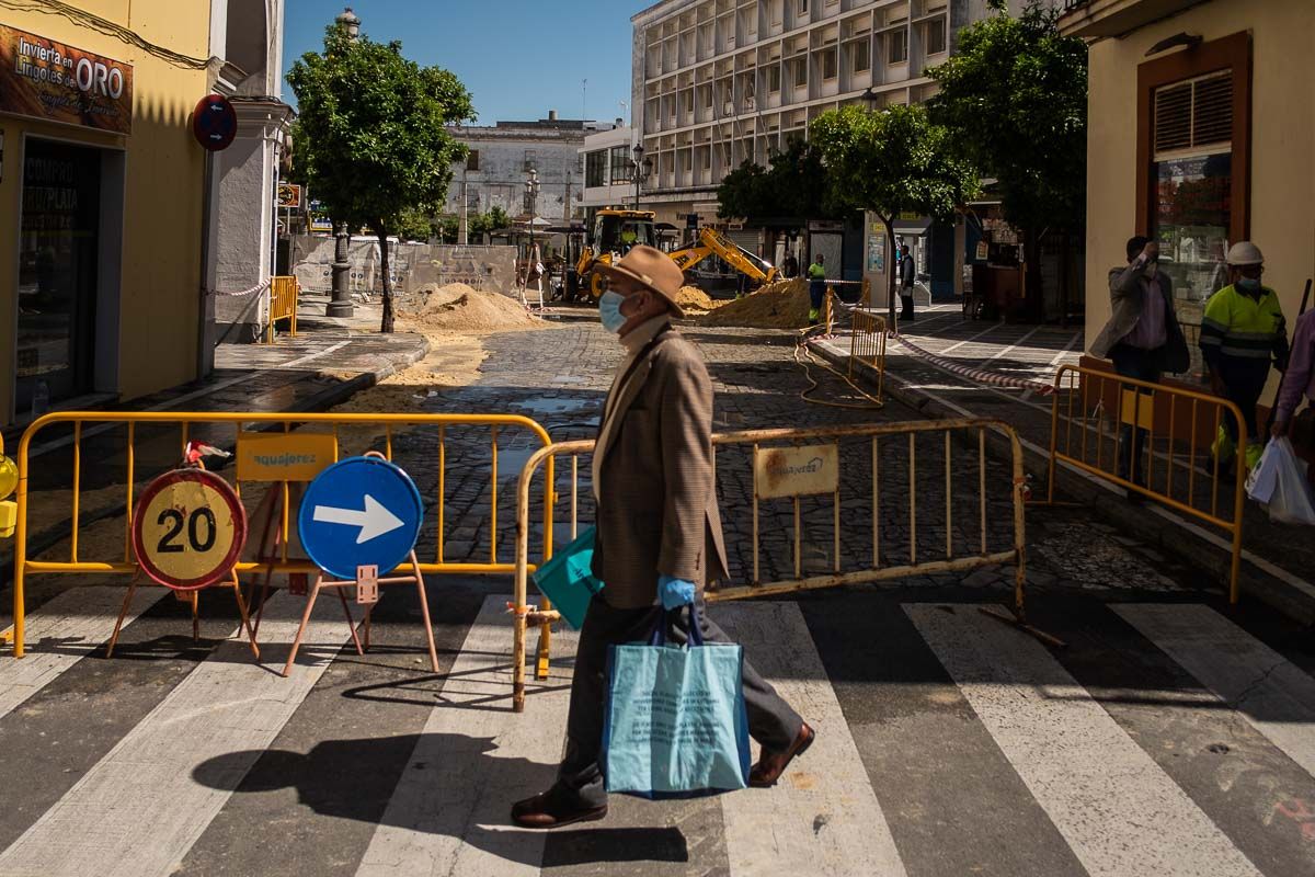 Obras en la plaza Esteve, en días pasados. FOTO: MANU GARCÍA