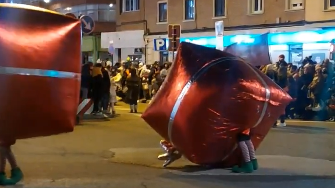 El 'regalo mareado' que coge el relevo este año al oso de Cádiz.