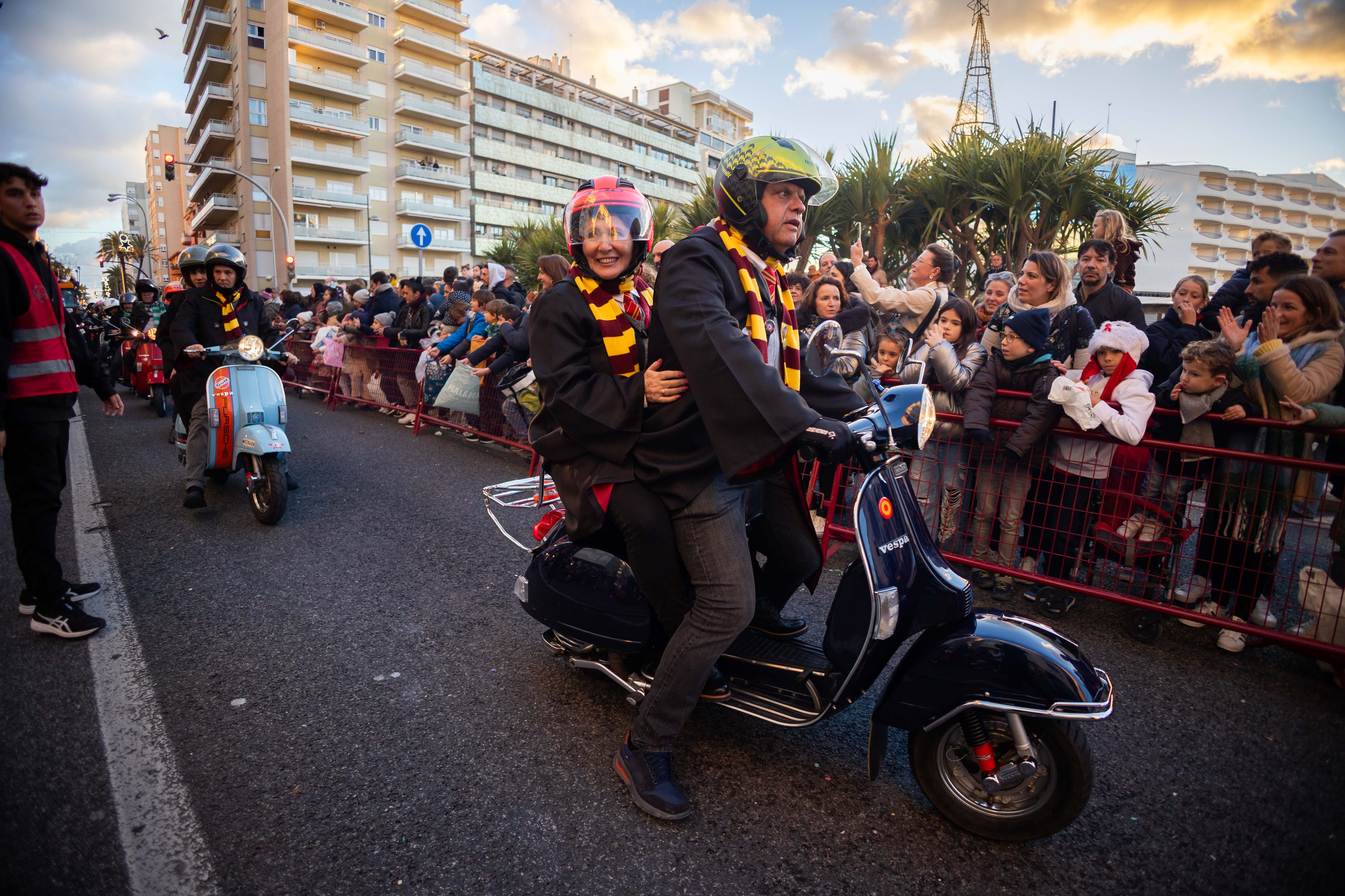 La cabalgata de los Reyes Magos en Cádiz, en imágenes La cabalgata de los Reyes Magos en Cádiz, en imágenes