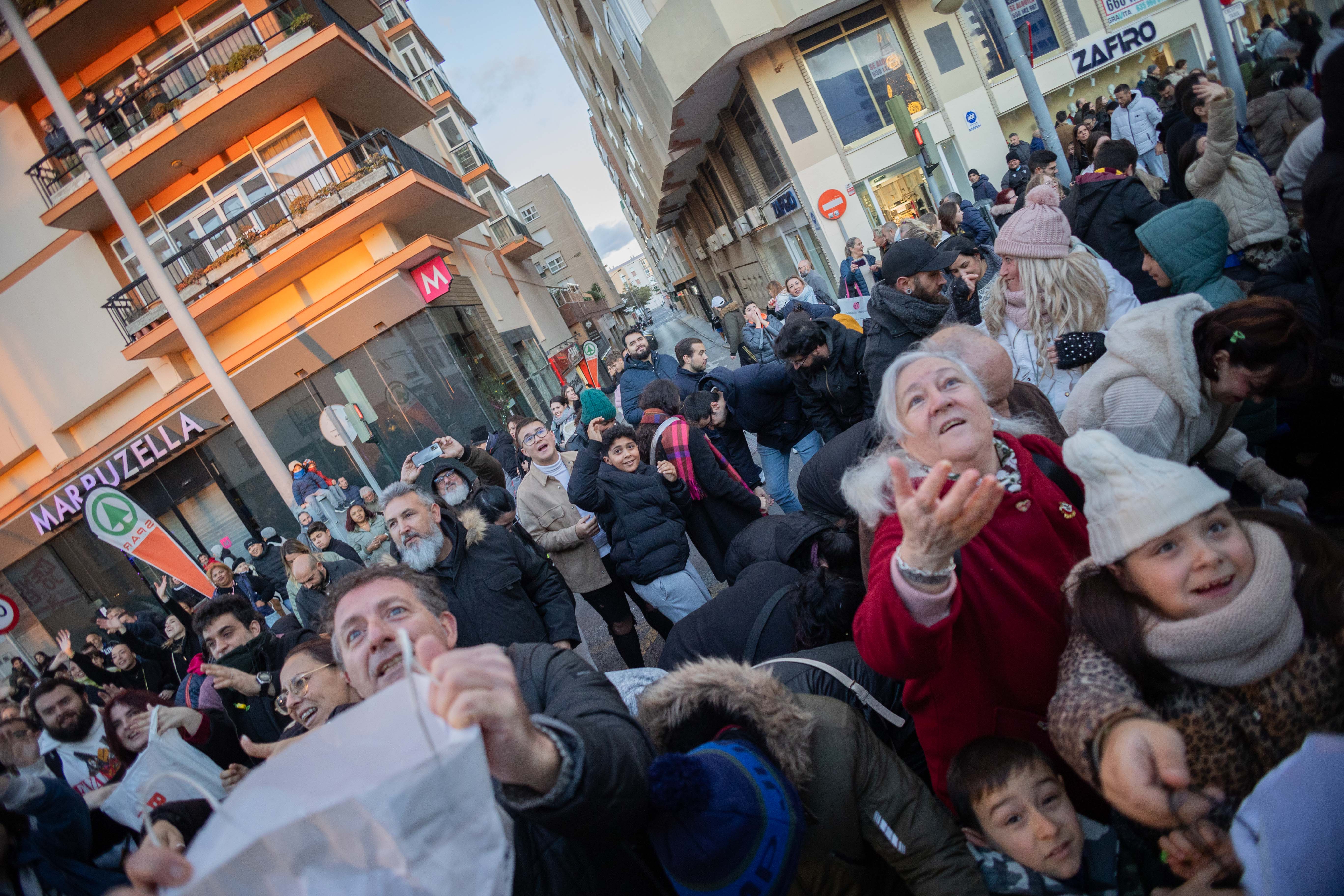La cabalgata de los Reyes Magos en Cádiz, en imágenes La cabalgata de los Reyes Magos en Cádiz, en imágenes