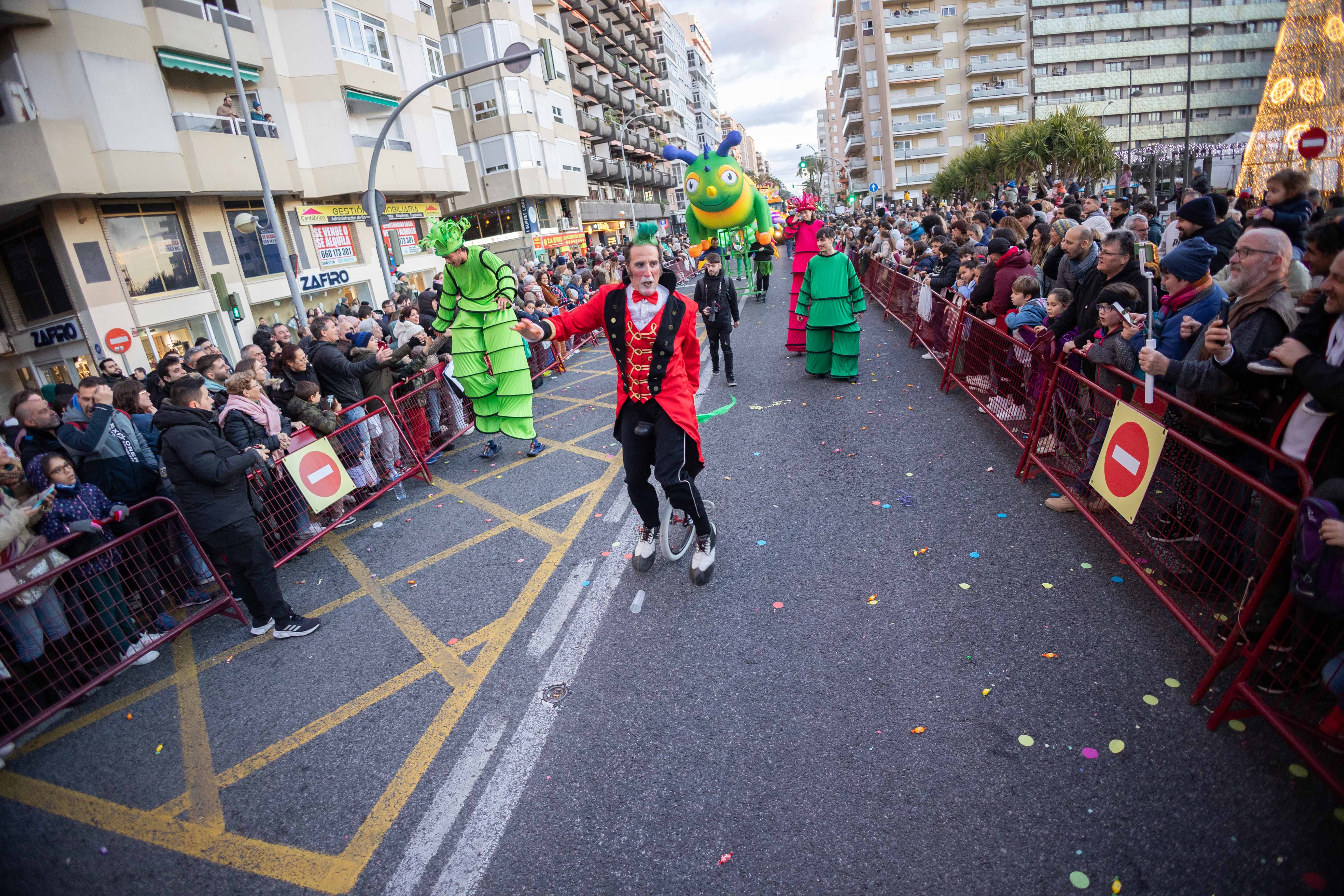 La cabalgata de los Reyes Magos en Cádiz, en imágenes La cabalgata de los Reyes Magos en Cádiz, en imágenes
