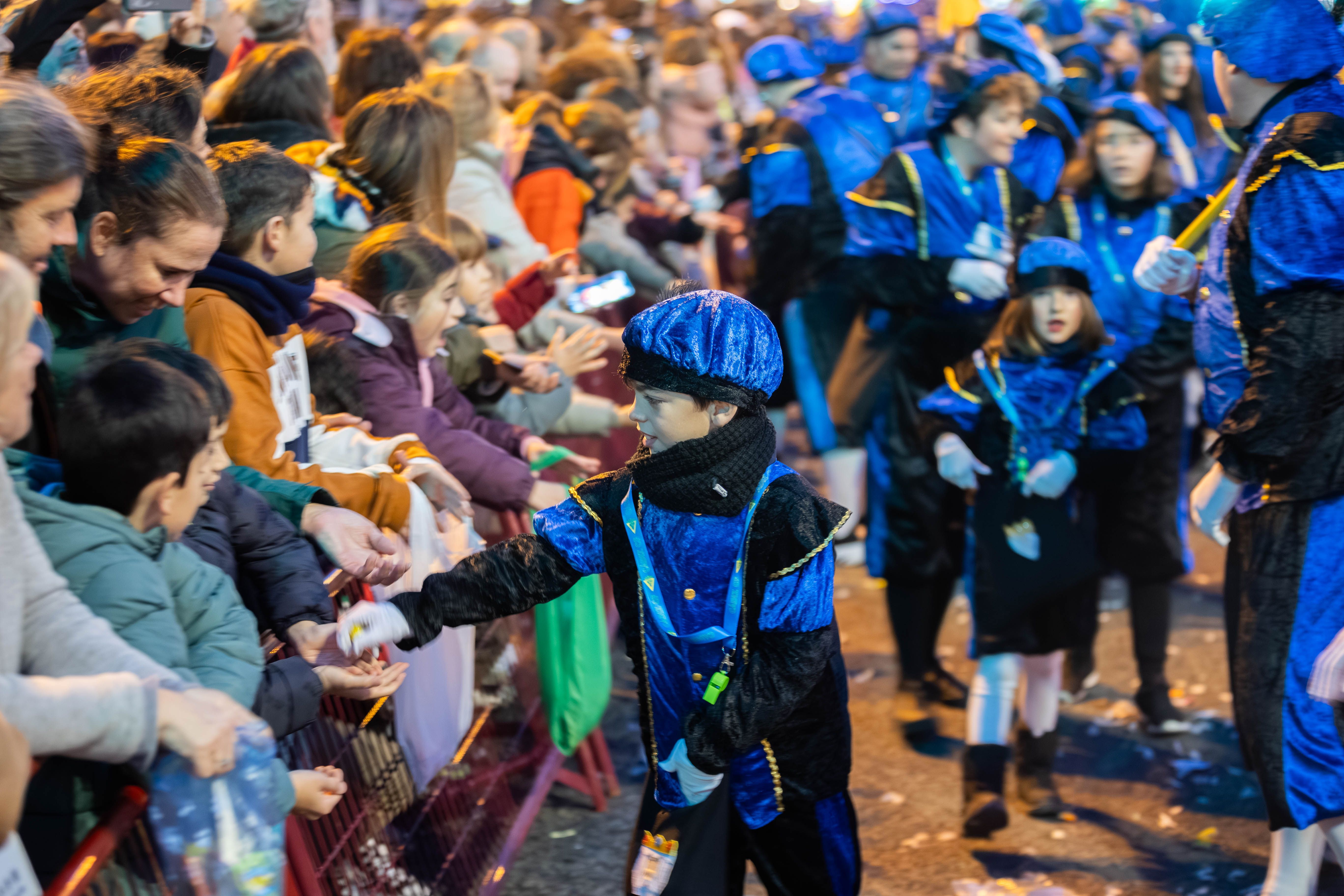 La cabalgata de los Reyes Magos en Cádiz, en imágenes La cabalgata de los Reyes Magos en Cádiz, en imágenes