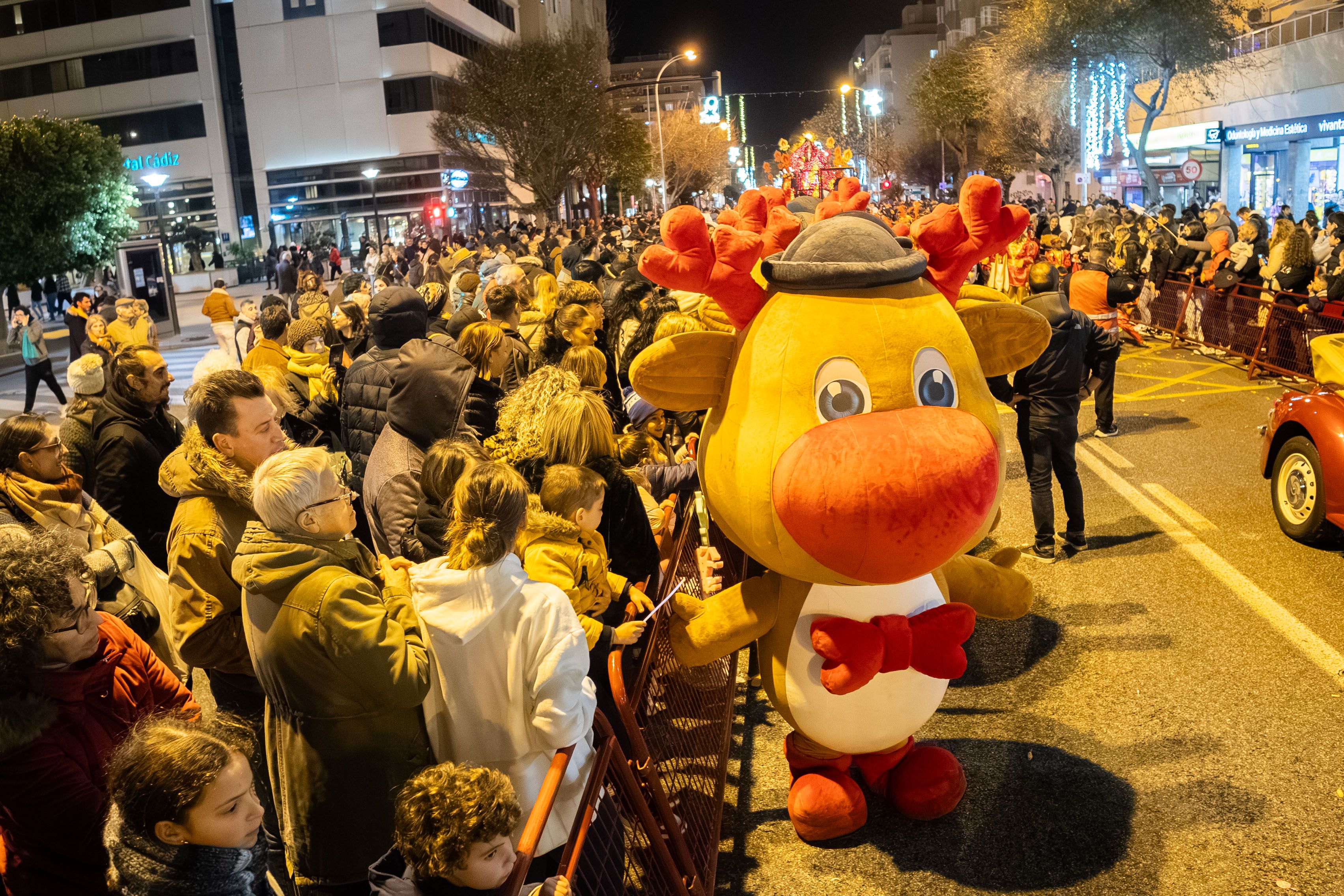 La cabalgata de los Reyes Magos en Cádiz, en imágenes La cabalgata de los Reyes Magos en Cádiz, en imágenes