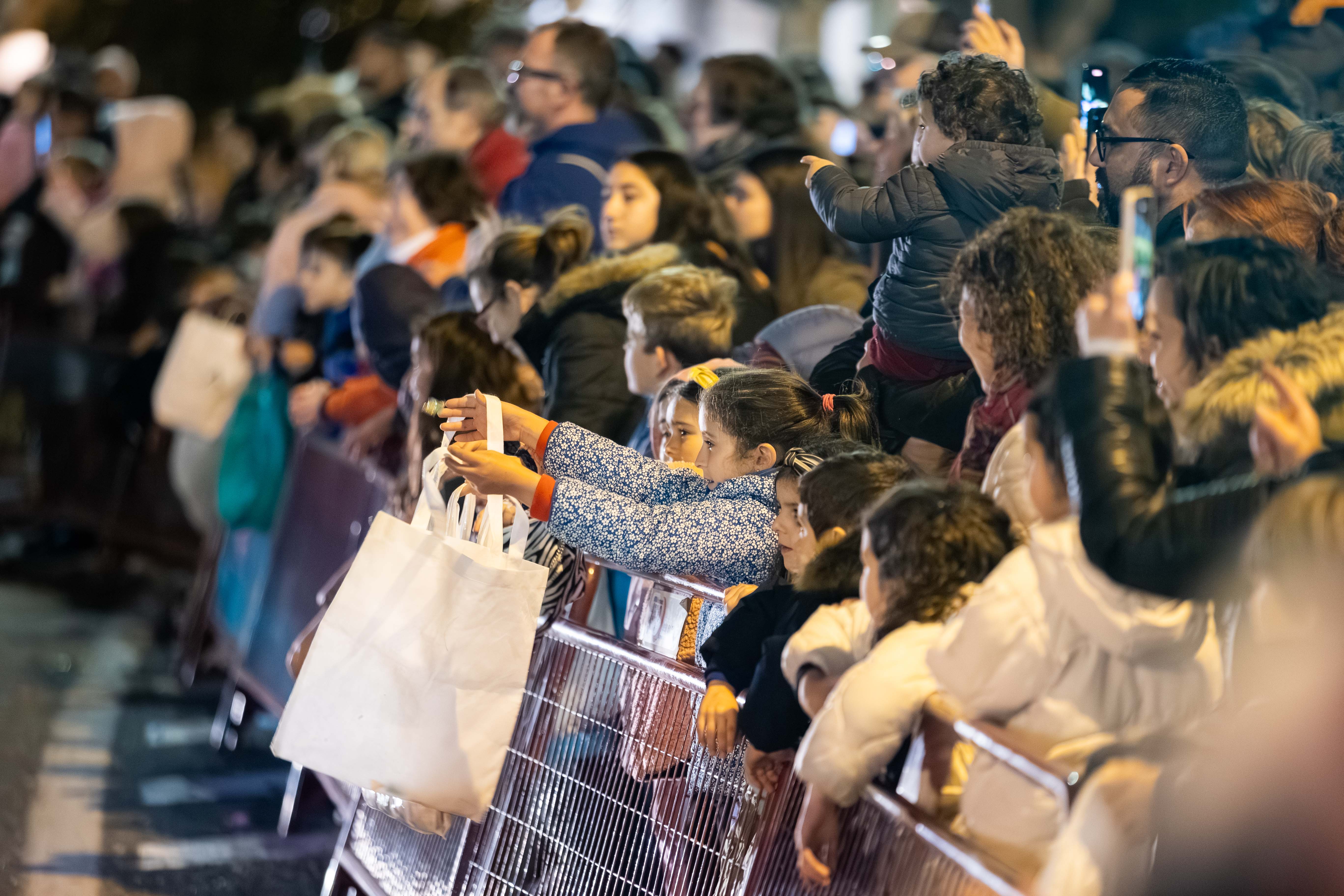 La cabalgata de los Reyes Magos en Cádiz, en imágenes La cabalgata de los Reyes Magos en Cádiz, en imágenes