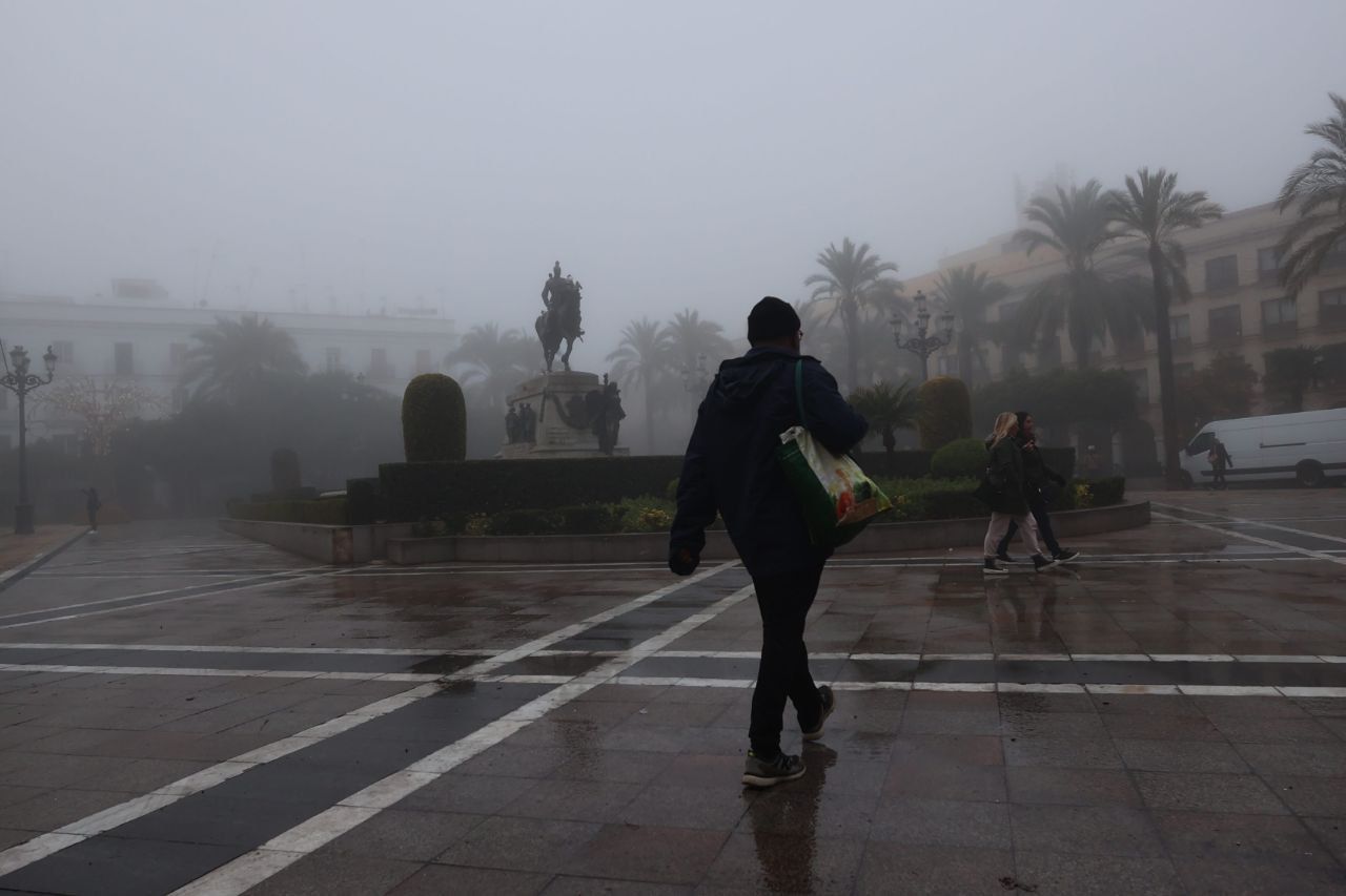 Otra mañana de niebla densa en Jerez, en una imagen de este jueves.