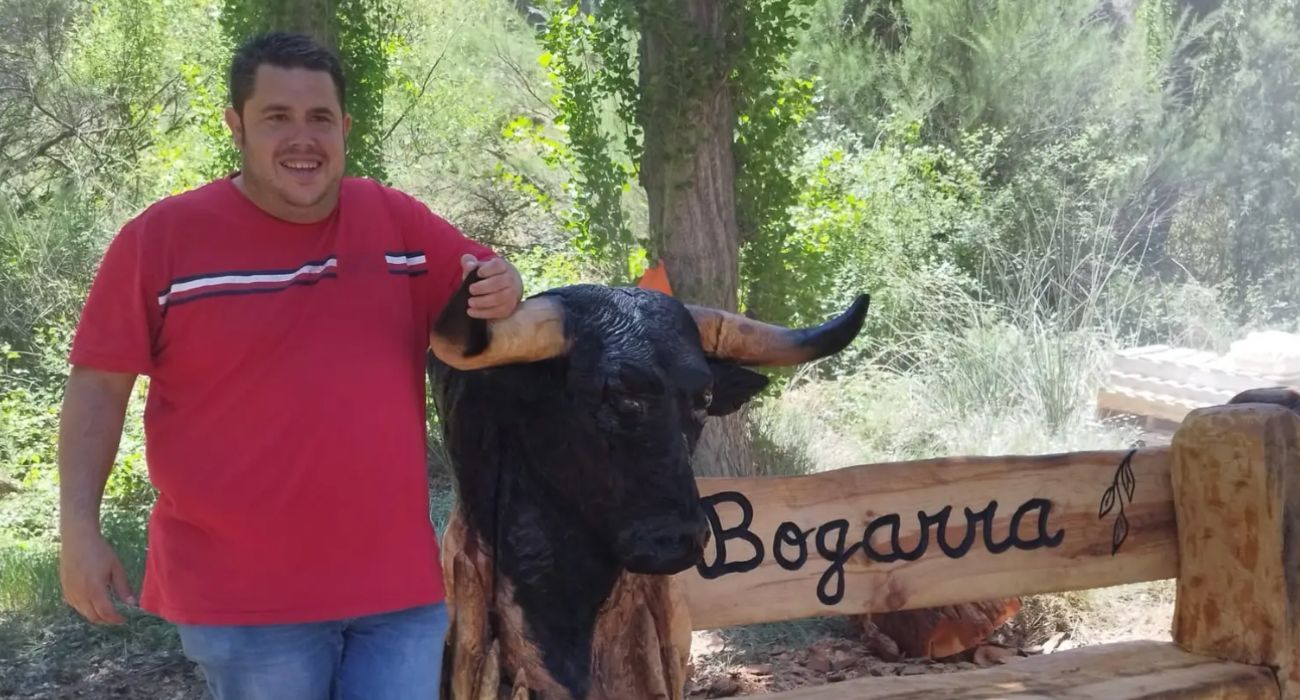 Andrés Carreño, alcalde de Bogarra, un pueblo de Albacete, ha fallecido en plena calle.