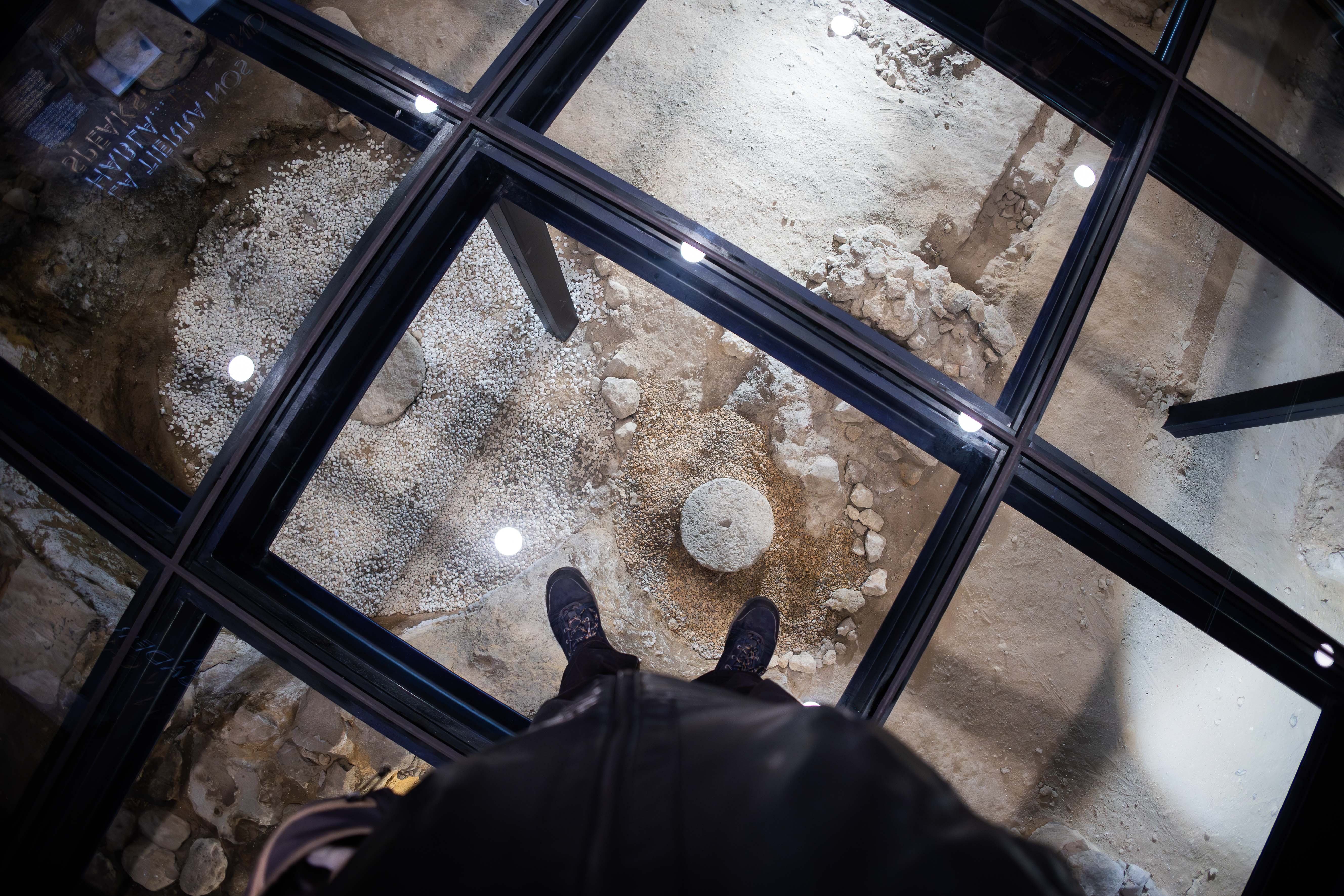Detalle de los restos gallados en el Cerro del Castillo.