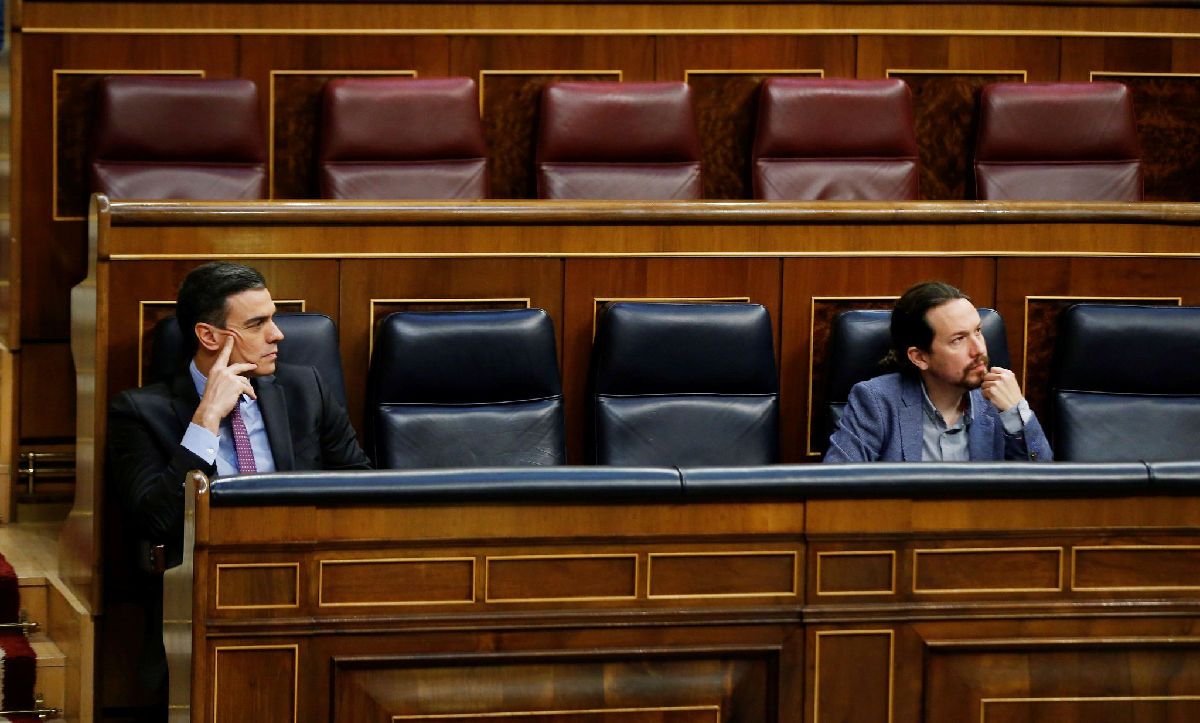 Pedro Sánchez y Pablo Iglesias, en un pleno durante el estado de alarma. FOTO: PSOE