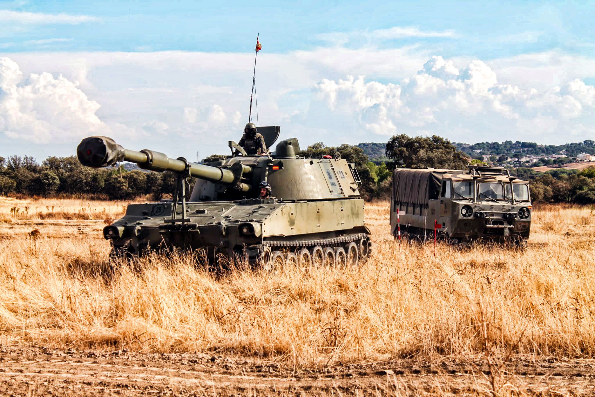 Maniobras en Cerro Muriano, Córdoba. Maniobras en Cerro Muriano, Córdoba.