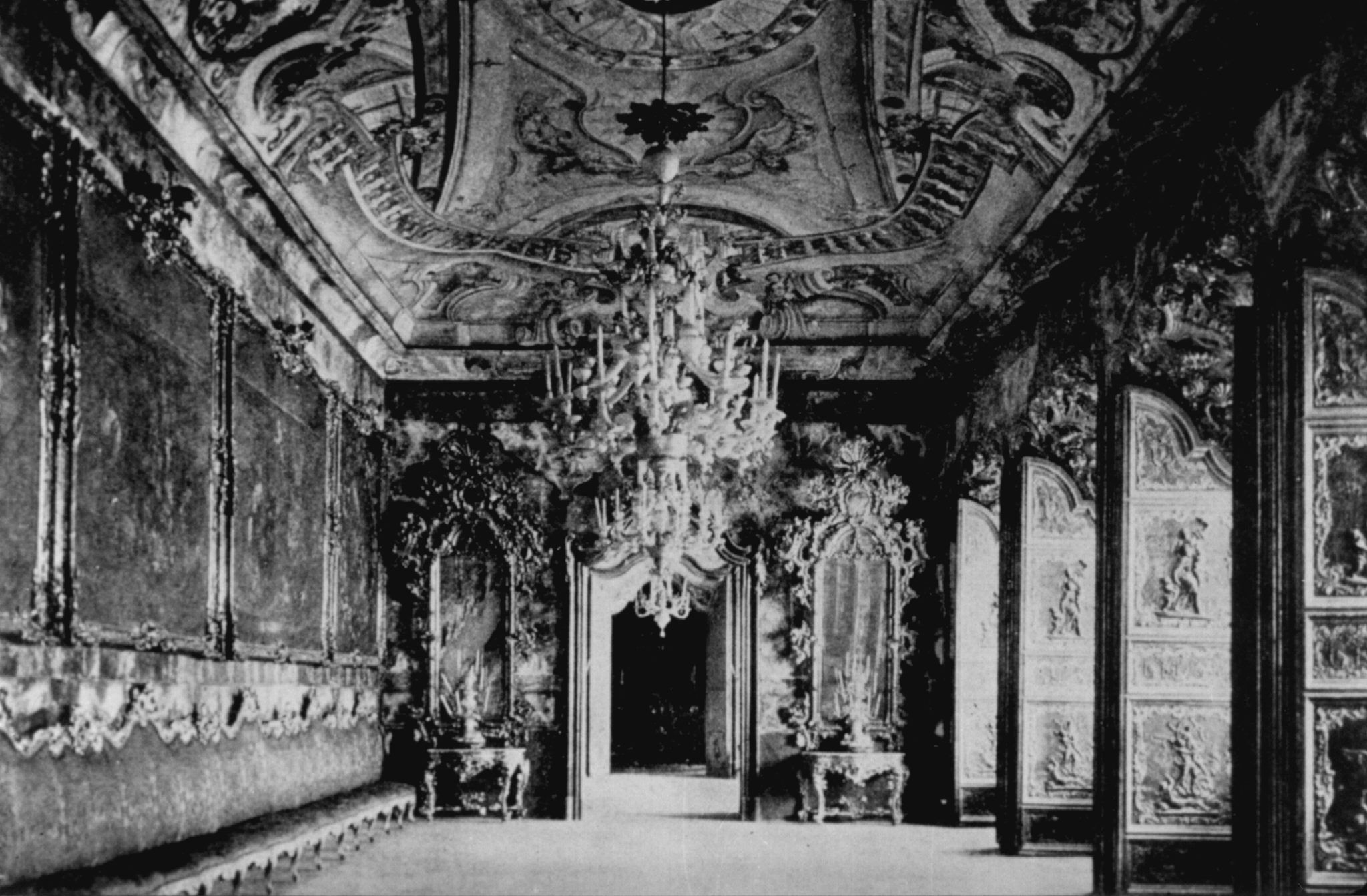Interior del Palacio de Purullena. COLECCIÓN JAIME PÉREZ BRÓTONS