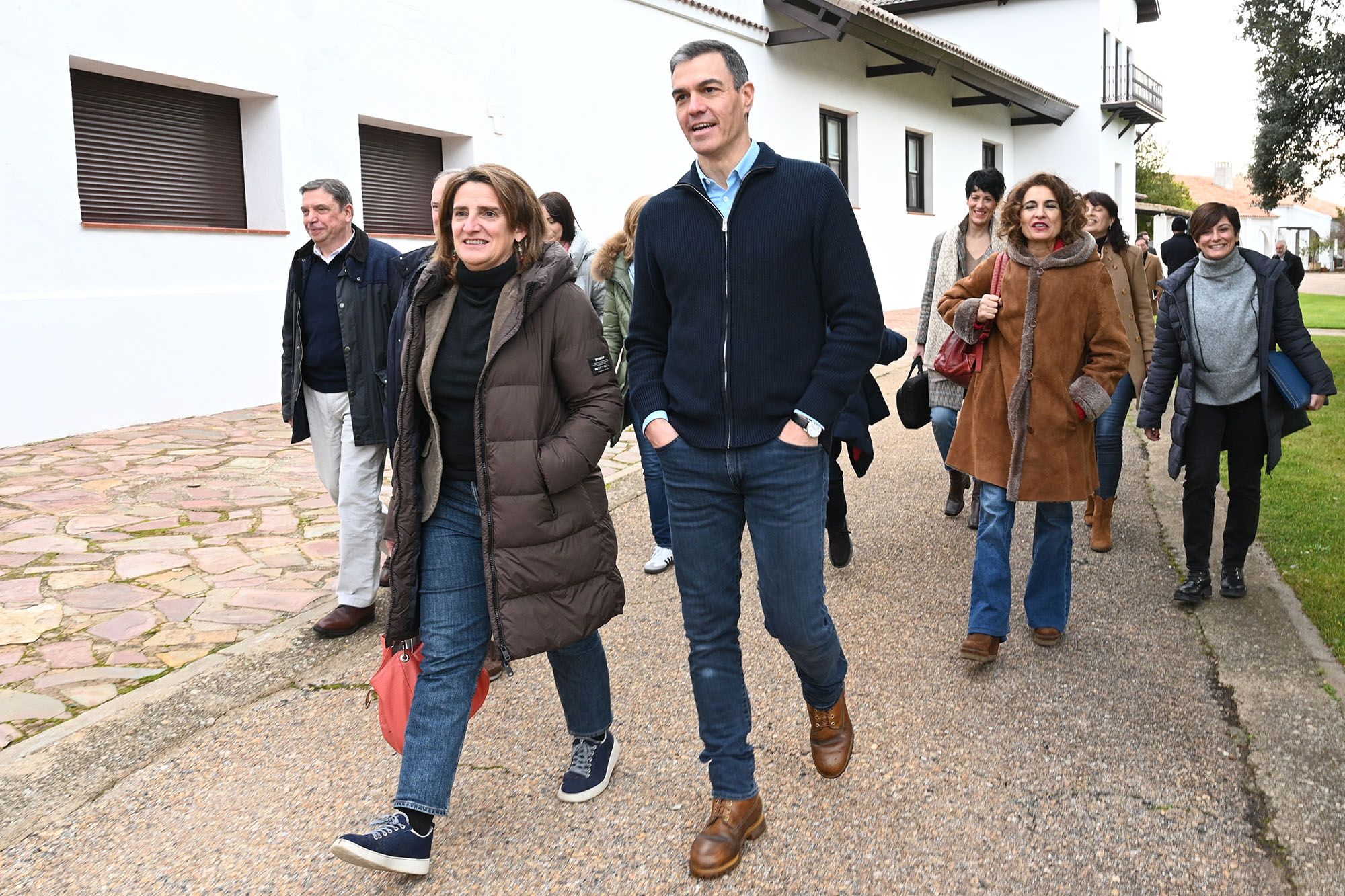 Pedro Sánchez y su Gobierno en una convivencia reciente.