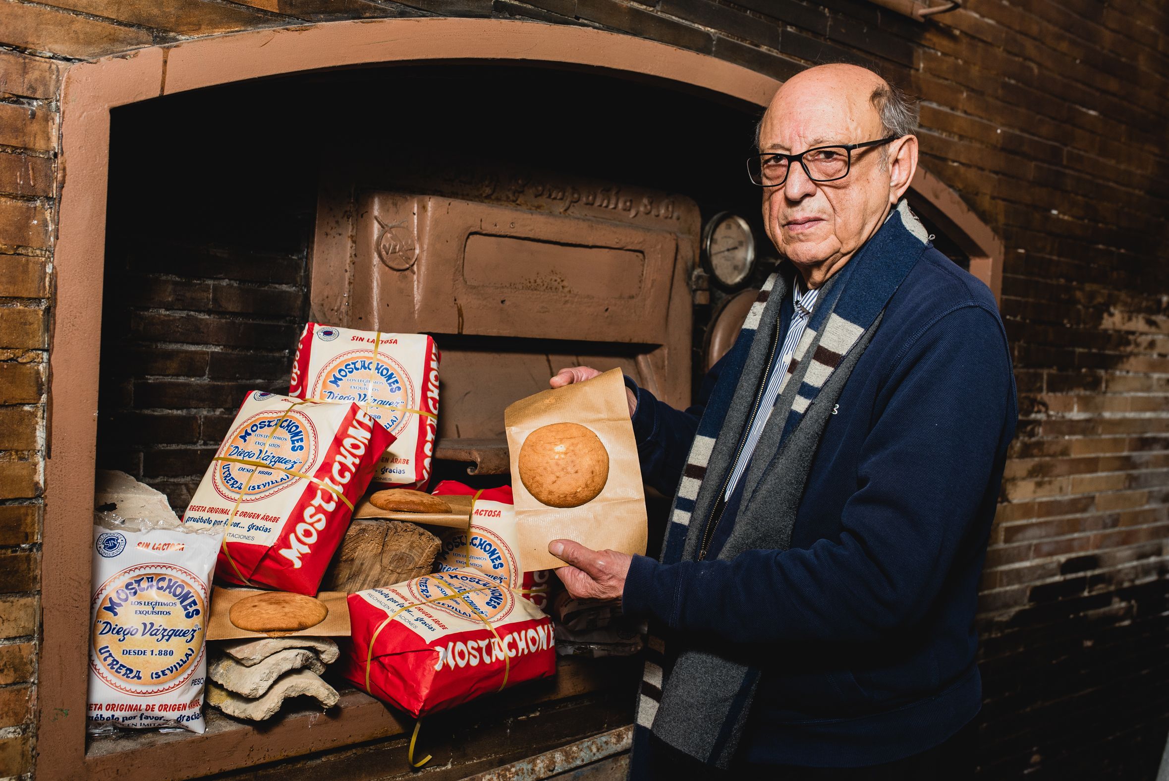 Diego Vázquez, de la empresa del mismo nombre que tiene como buque insignia los mostachones de Utrera.