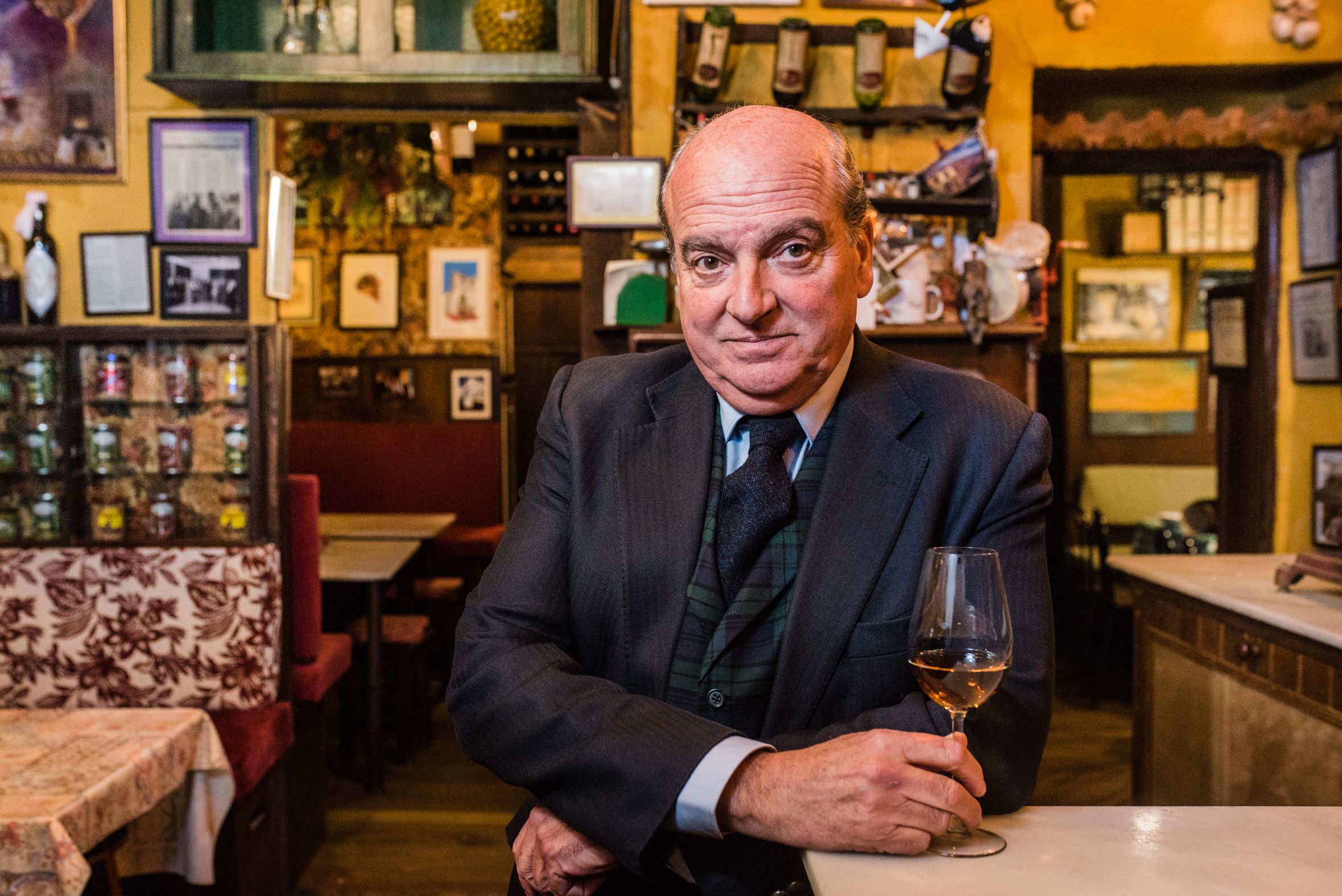 La reapertura inminente de la Antigua Abacería de San Lorenzo, en imágenes