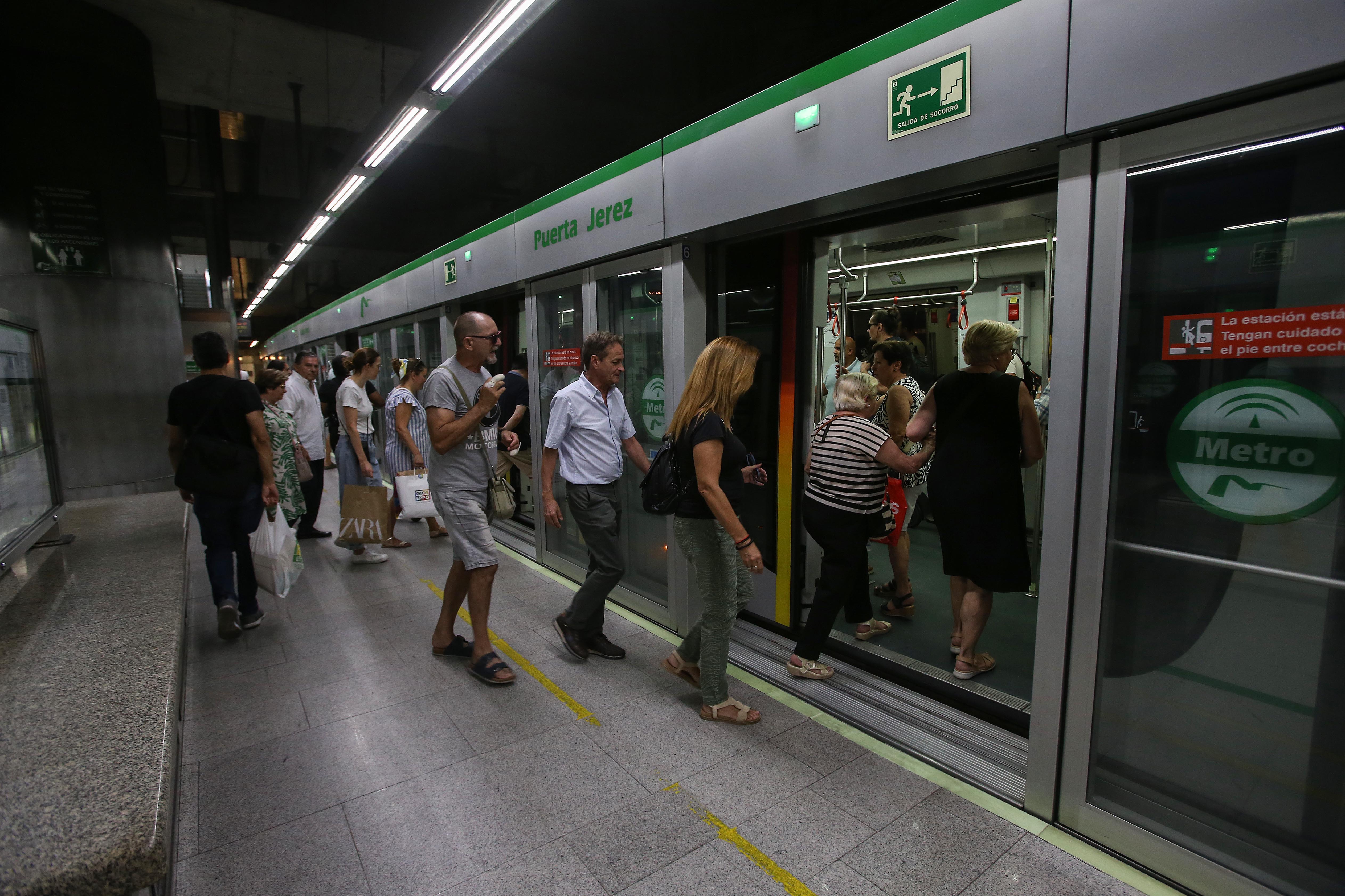 Más de 20 millones de viajeros en 2023, récord histórico del Metro de Sevilla. La estación con mayor afluencia de pasajeros, la de Puerta de Jerez.