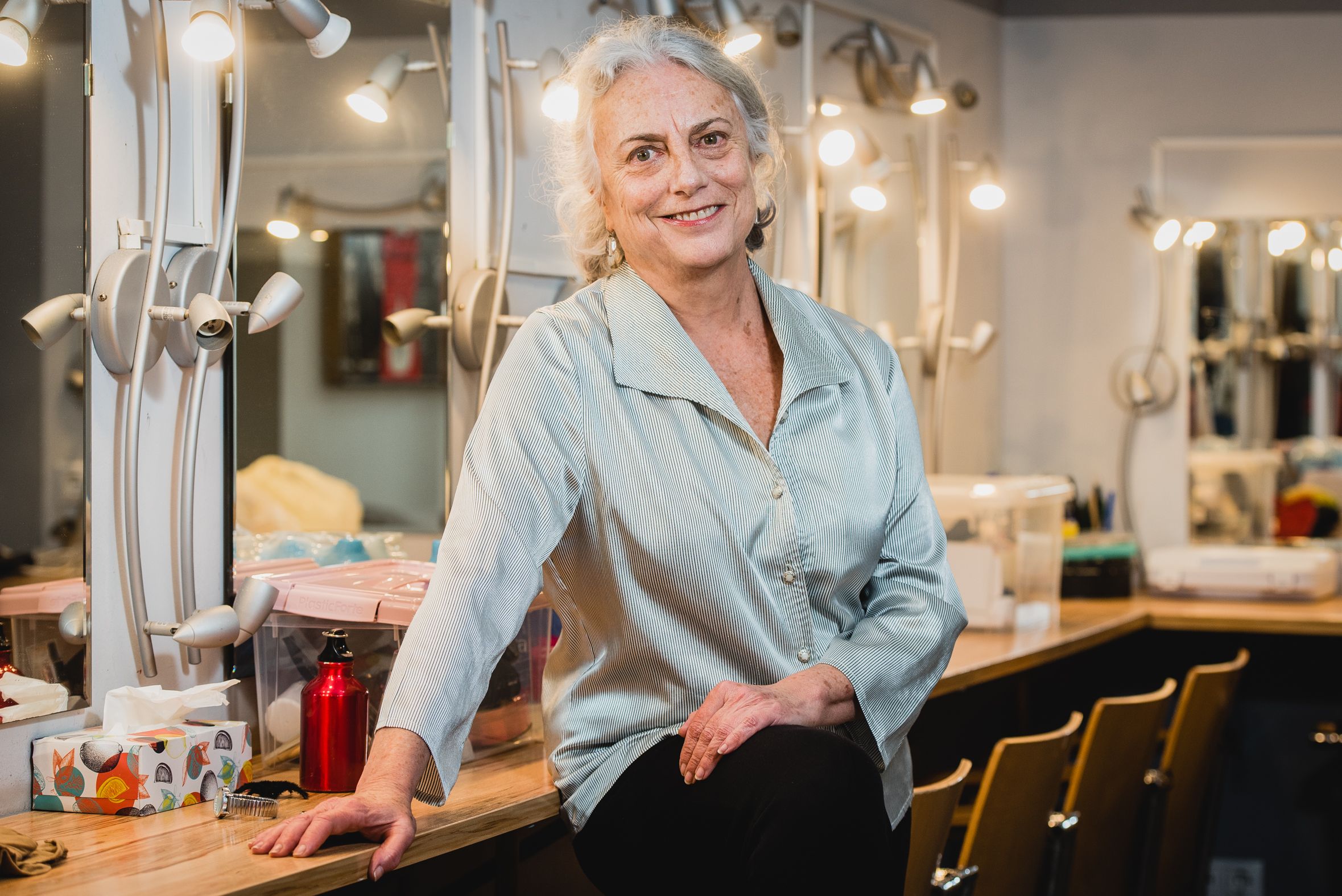 La actriz que encarna a María Luisa, Lola Casamayor, en los camerinos del teatro TNT de Sevilla.