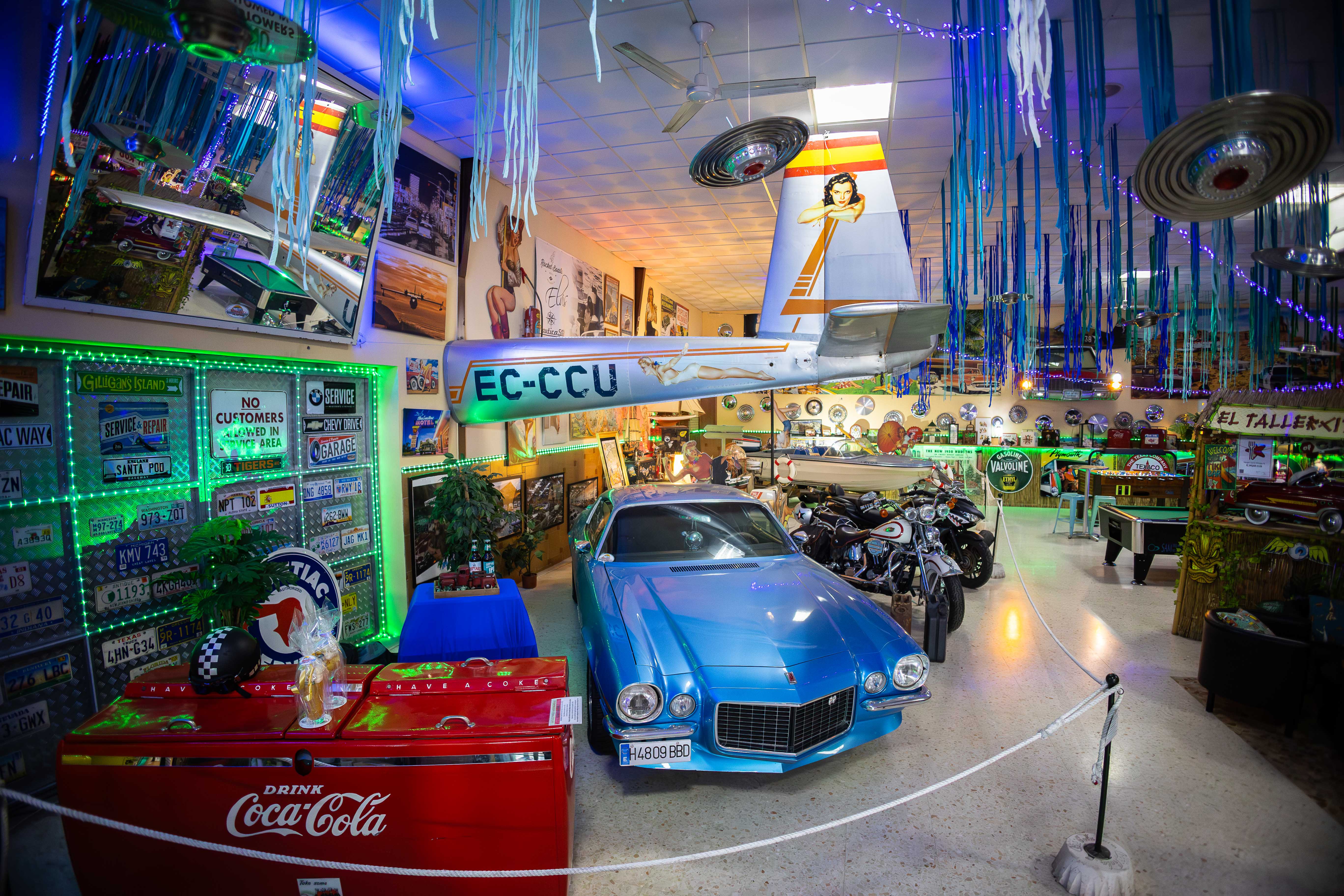 Así es Hangar Costa Vintage, un restaurante museo de la cultura pop