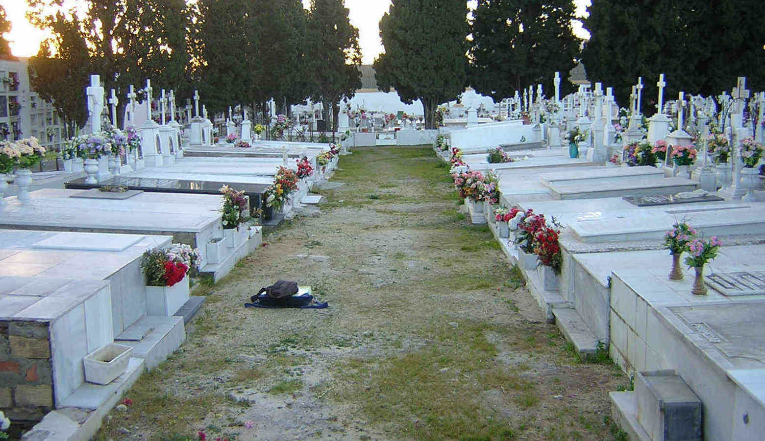 El cementerio de El Puerto se enfrenta a la pandemia, en una imagen de archivo.