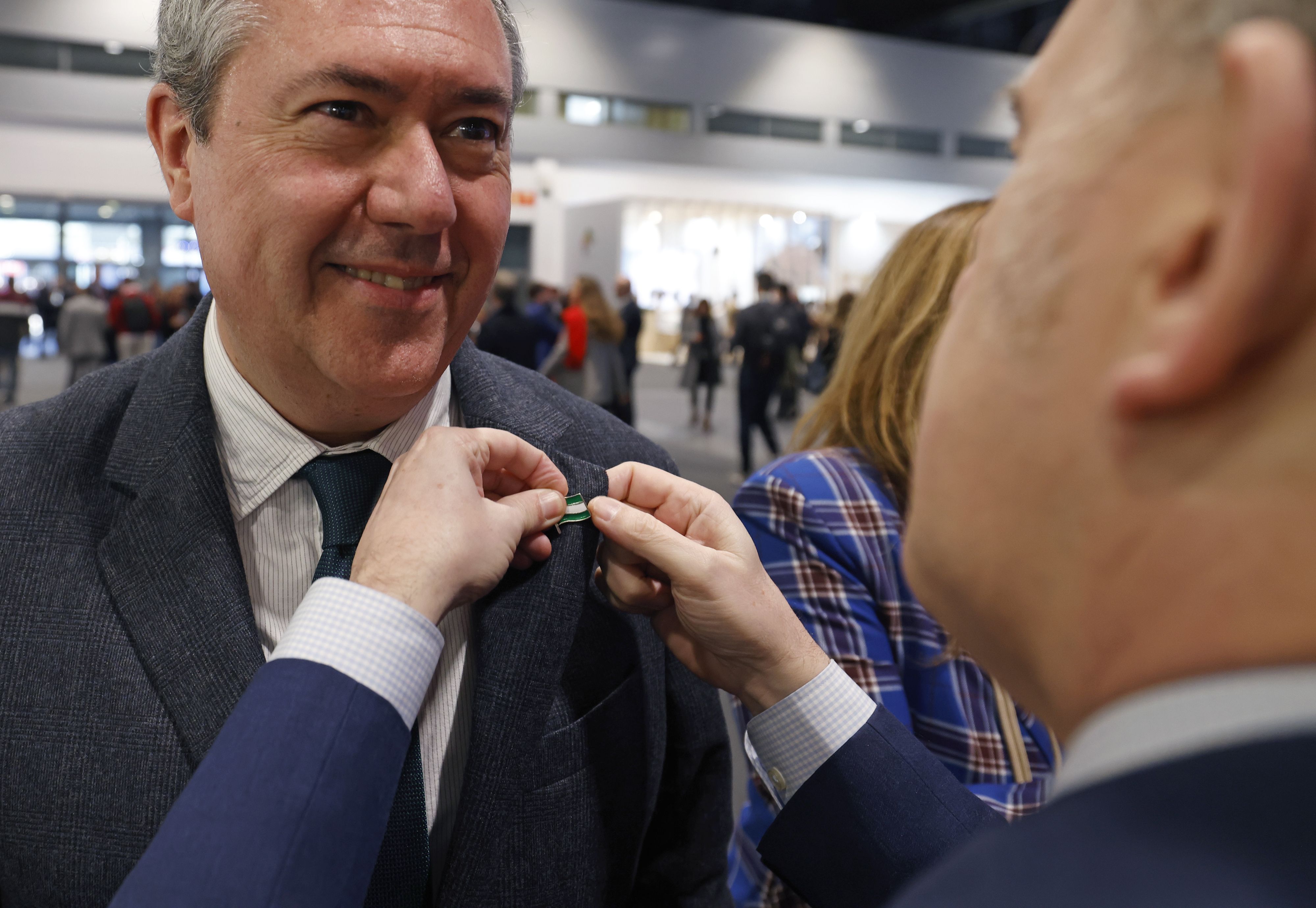 Juan Espadas en Fitur.