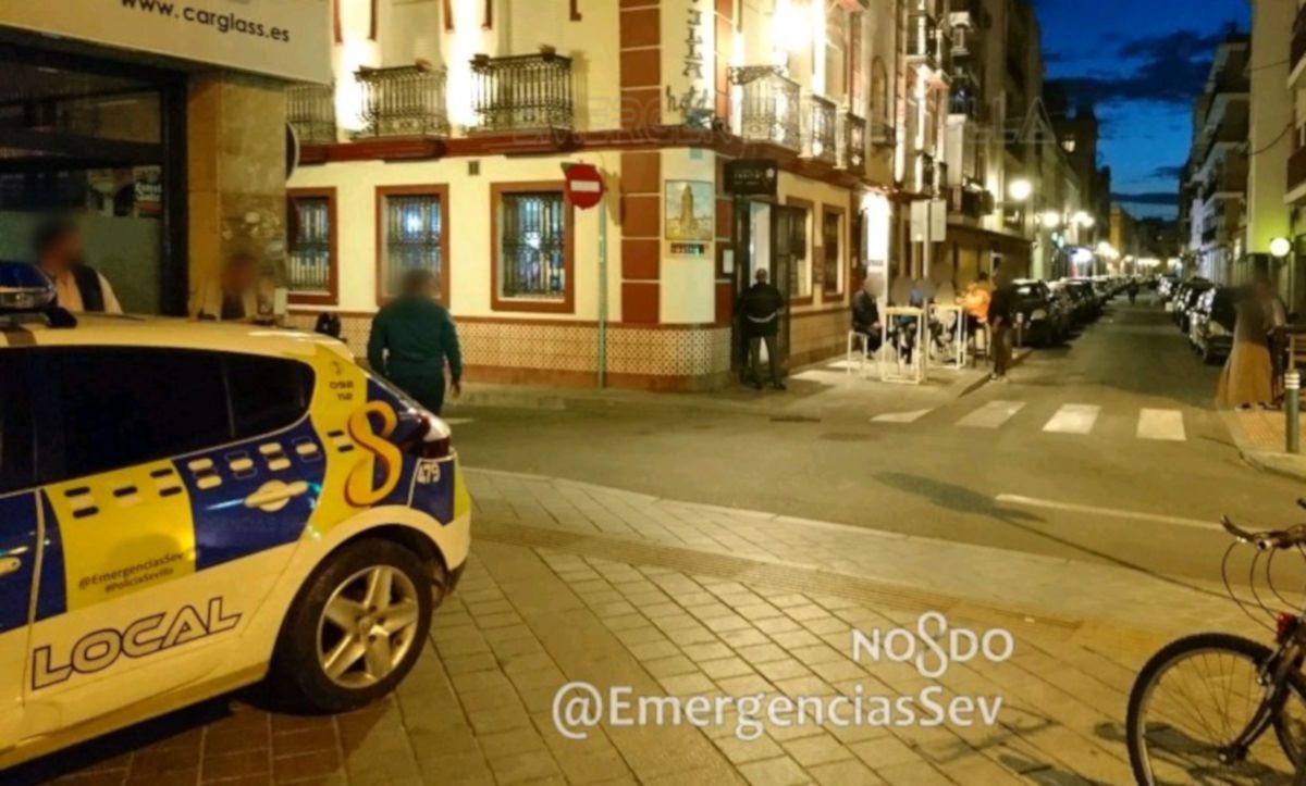 El bar clausurado la noche de este martes en calle Bécquer. FOTO: Ayto. Sevilla