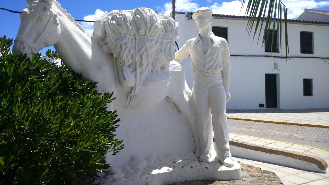 Monumento al Palmero en Castilblanco de los Arroyos. Fotografía: Fausto Palomo.