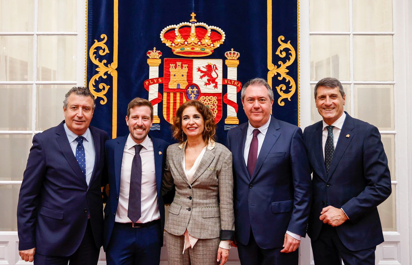 Curry Toscano, en su toma de posesión como subdelegado del Gobierno junto a Javier Fernández, Montero, Espadas y Pedro Fernández.